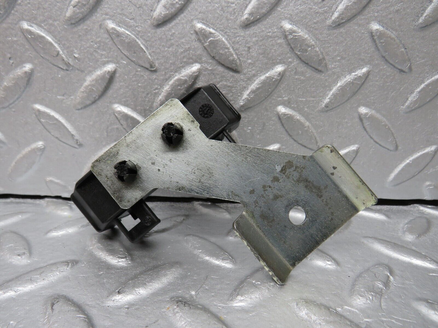 38069 Mercedes-Benz A124 320E Cabriolet ABS Cable Wire Bracket 1245454347