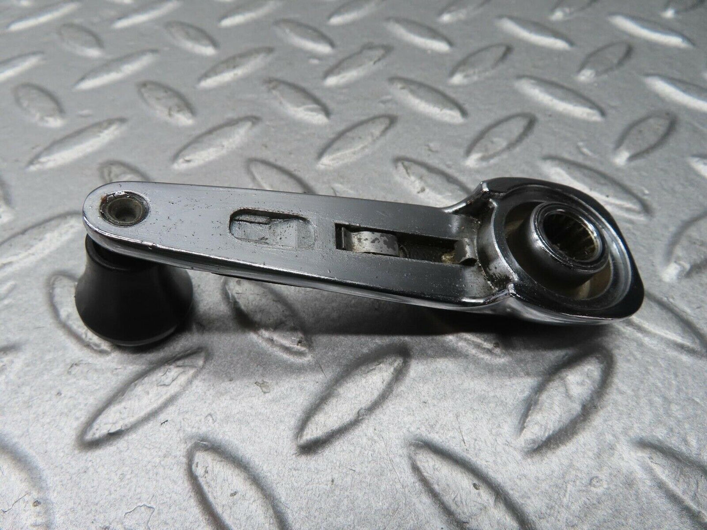 13123 Mercedes-Benz W111 220S Window Lifter Crank Handle