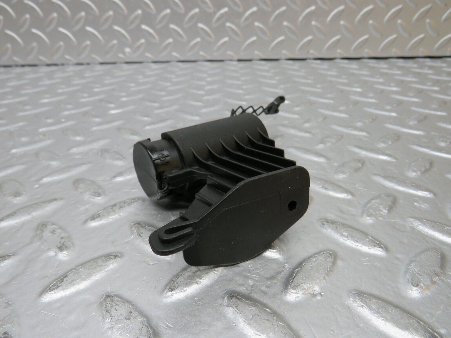 30416 Mercedes-Benz W124 230E Bracket 1246892214