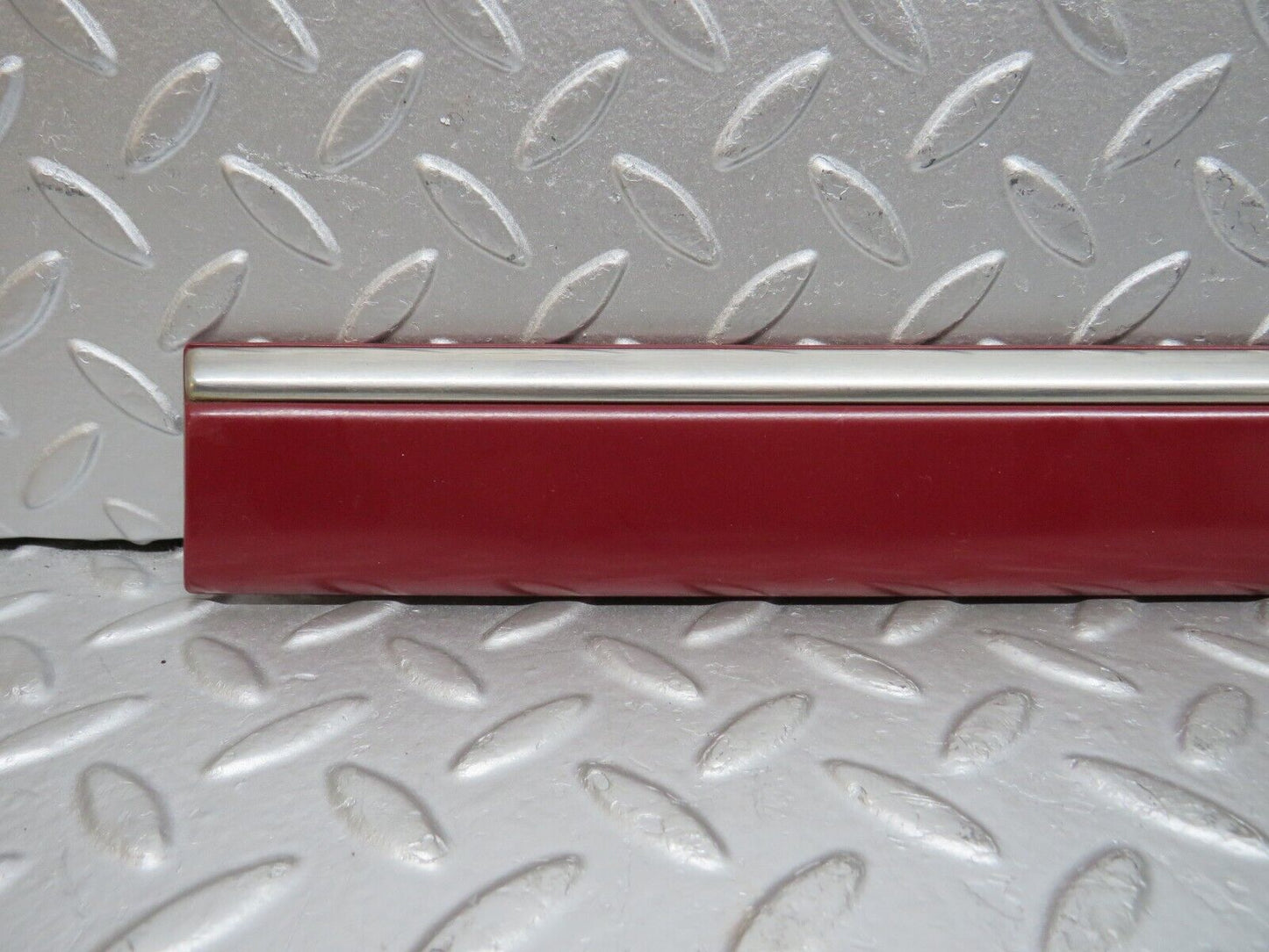 33492 Mercedes-Benz W202 C180 Rear Left Door Centre Moulding Trim 2026903162