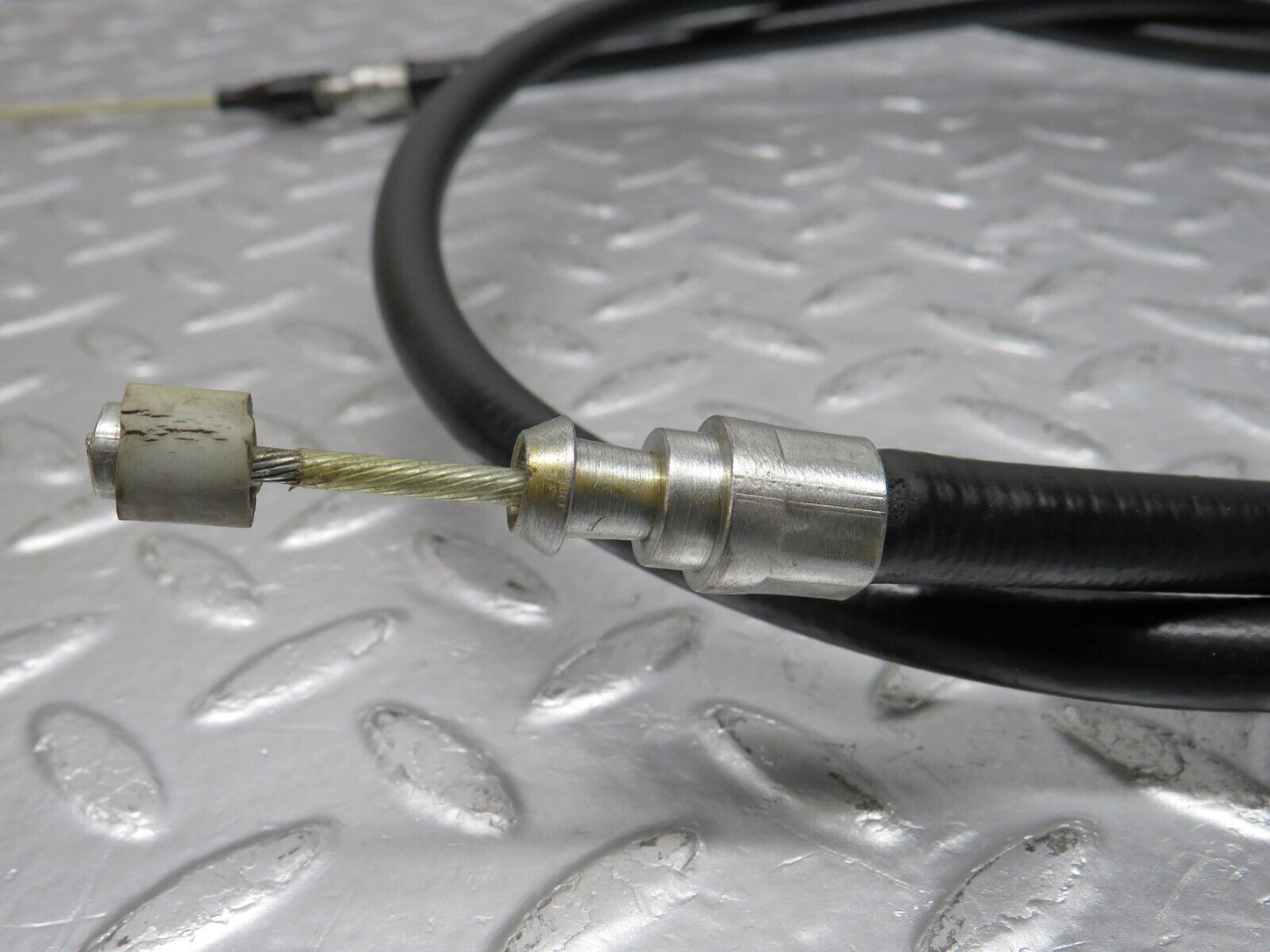 39668 Mercedes-Benz R129 320SL Coupe Handbrake Cable 1294202985
