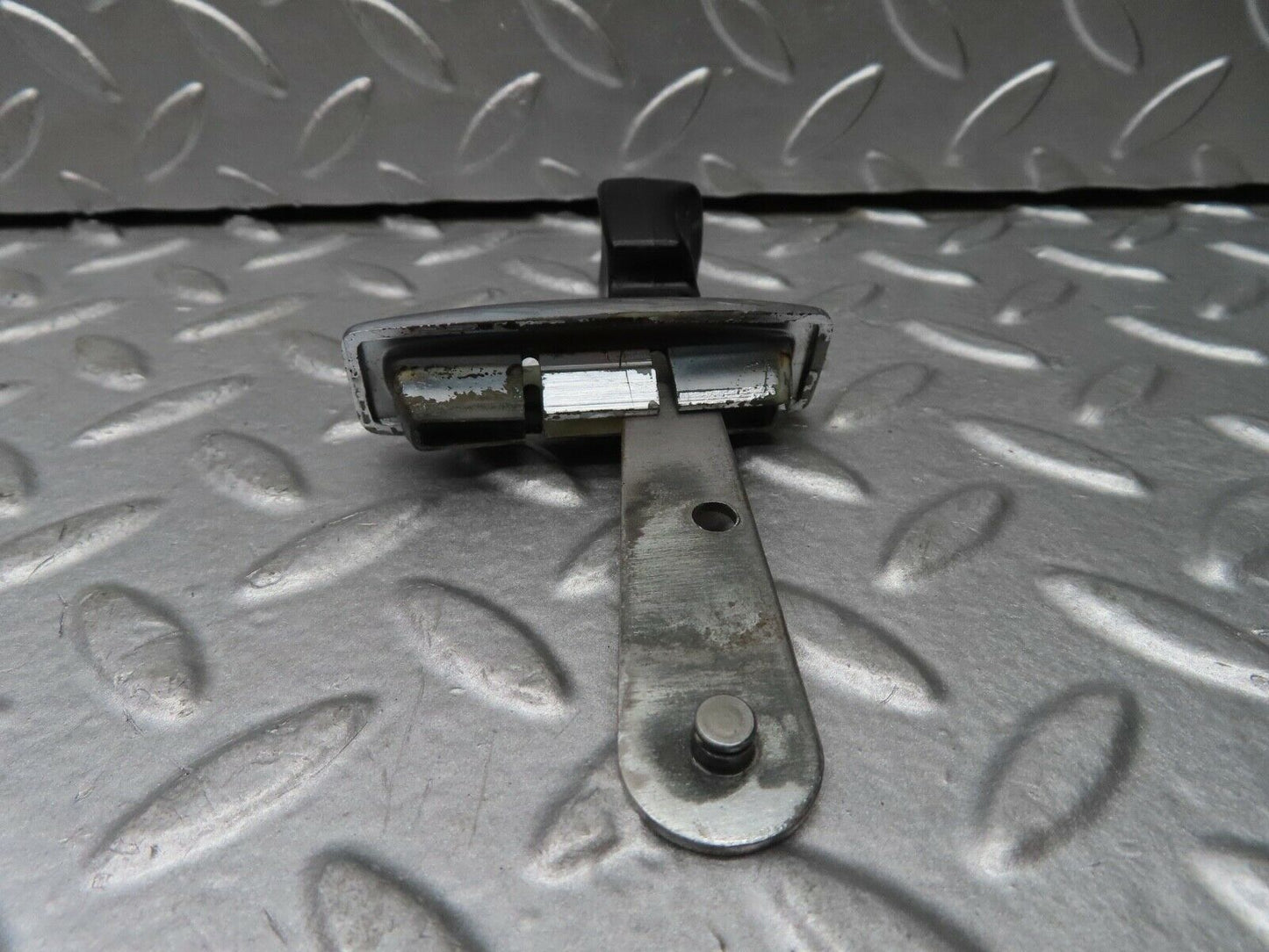 20562 Mercedes-Benz R107 450SL Right Seat Folding Lever