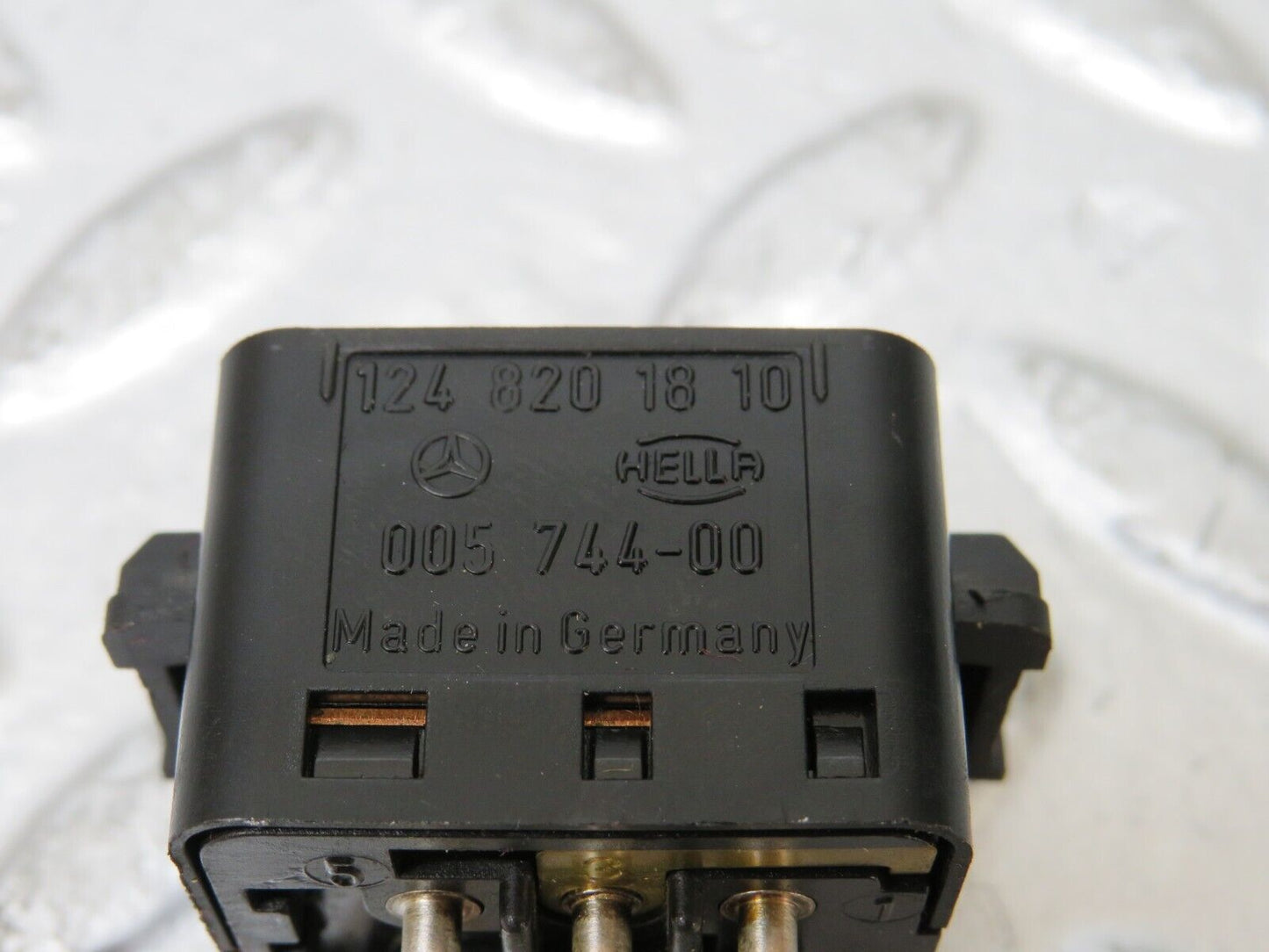 25348 Mercedes-Benz W201 190D Electric Mirror Adjust Switch 1248201810