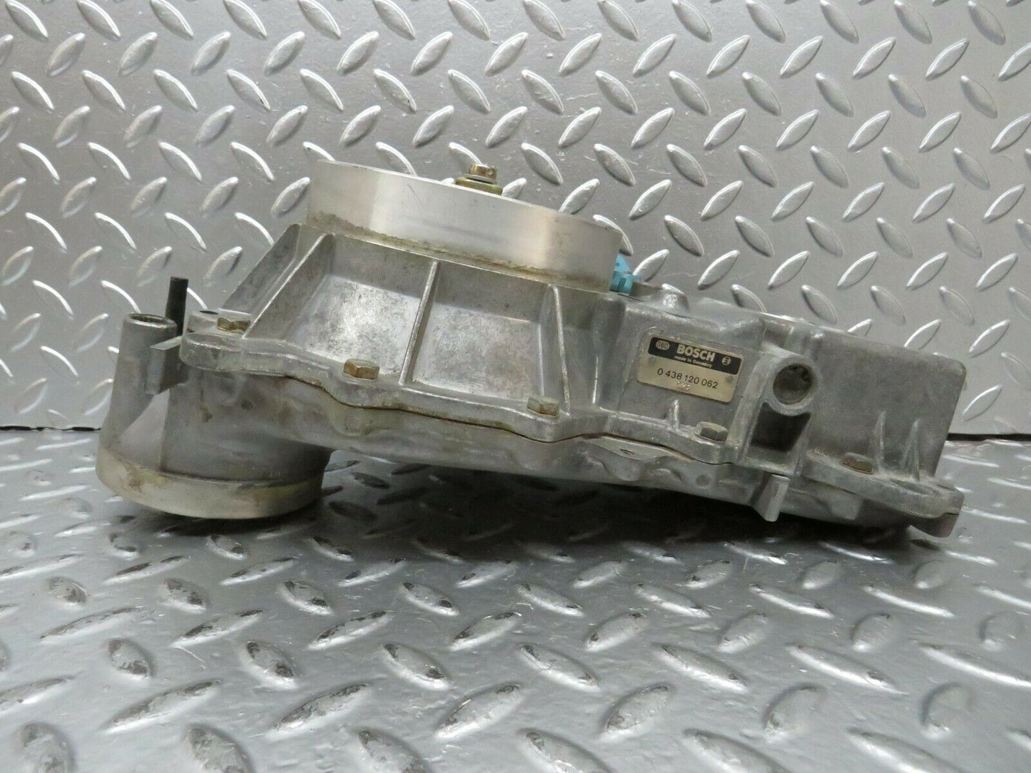 23742 Mercedes-Benz C107 450SLC Coupe Air Flow Meter Sensor Bosch 1171410690