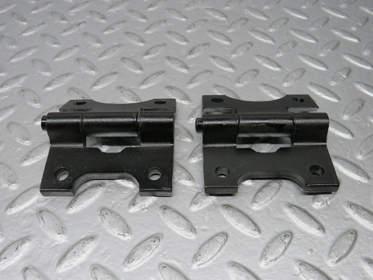 39235 Mercedes-Benz R107 500SL Door Hinge Left Side