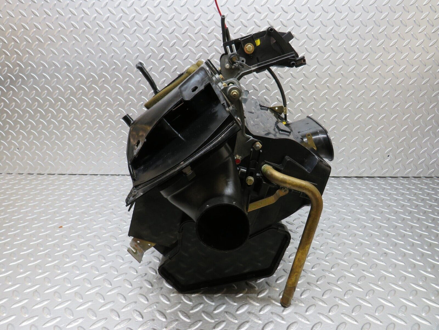 26326 Mercedes-Benz W116 450SE Heater Box Blower Housing