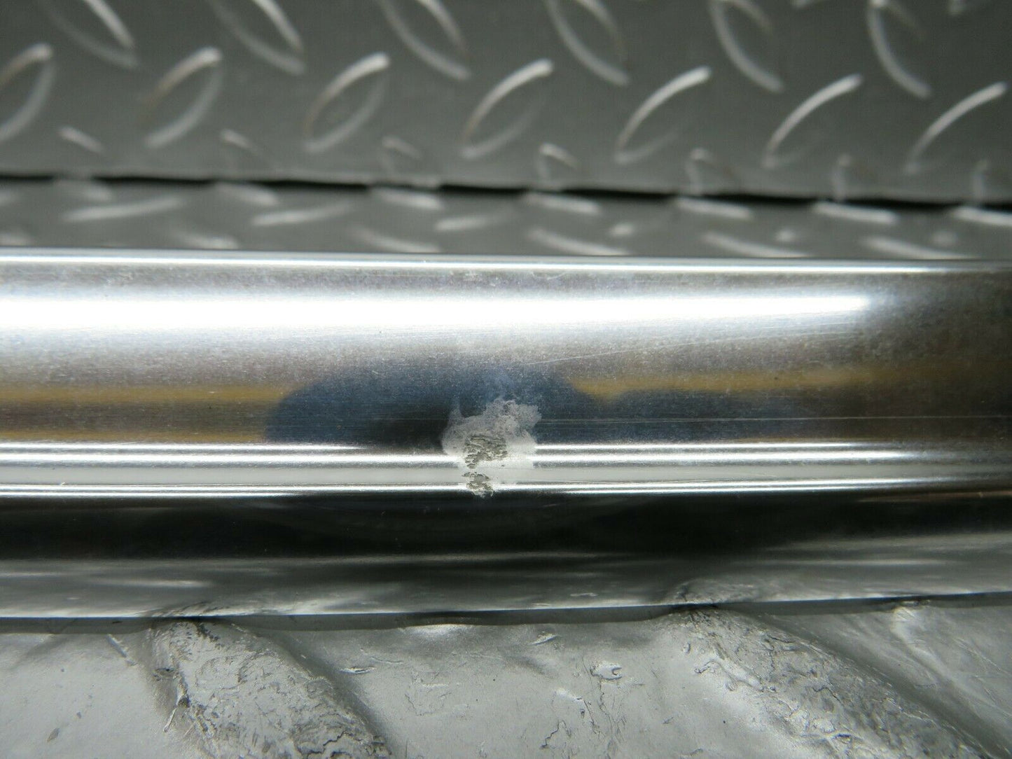 22737 Mercedes-Benz C107 450SLC Coupe Right Door Chrome Trim