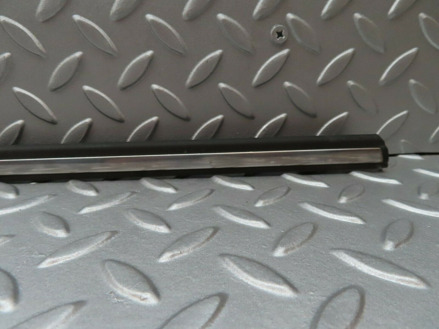 3693 Mercedes-Benz S123 200T Wagon Centre Door Chrome Trim Rear Right