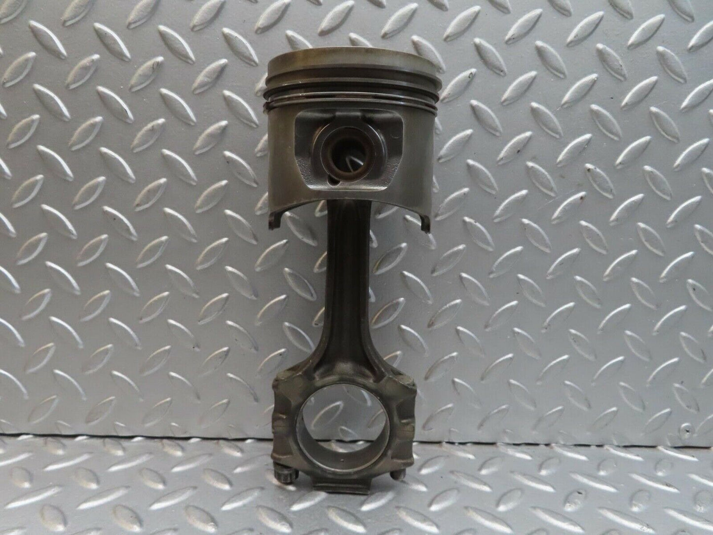 13798 Mercedes-Benz R107 450SL Piston With Connecting Rod 92mm