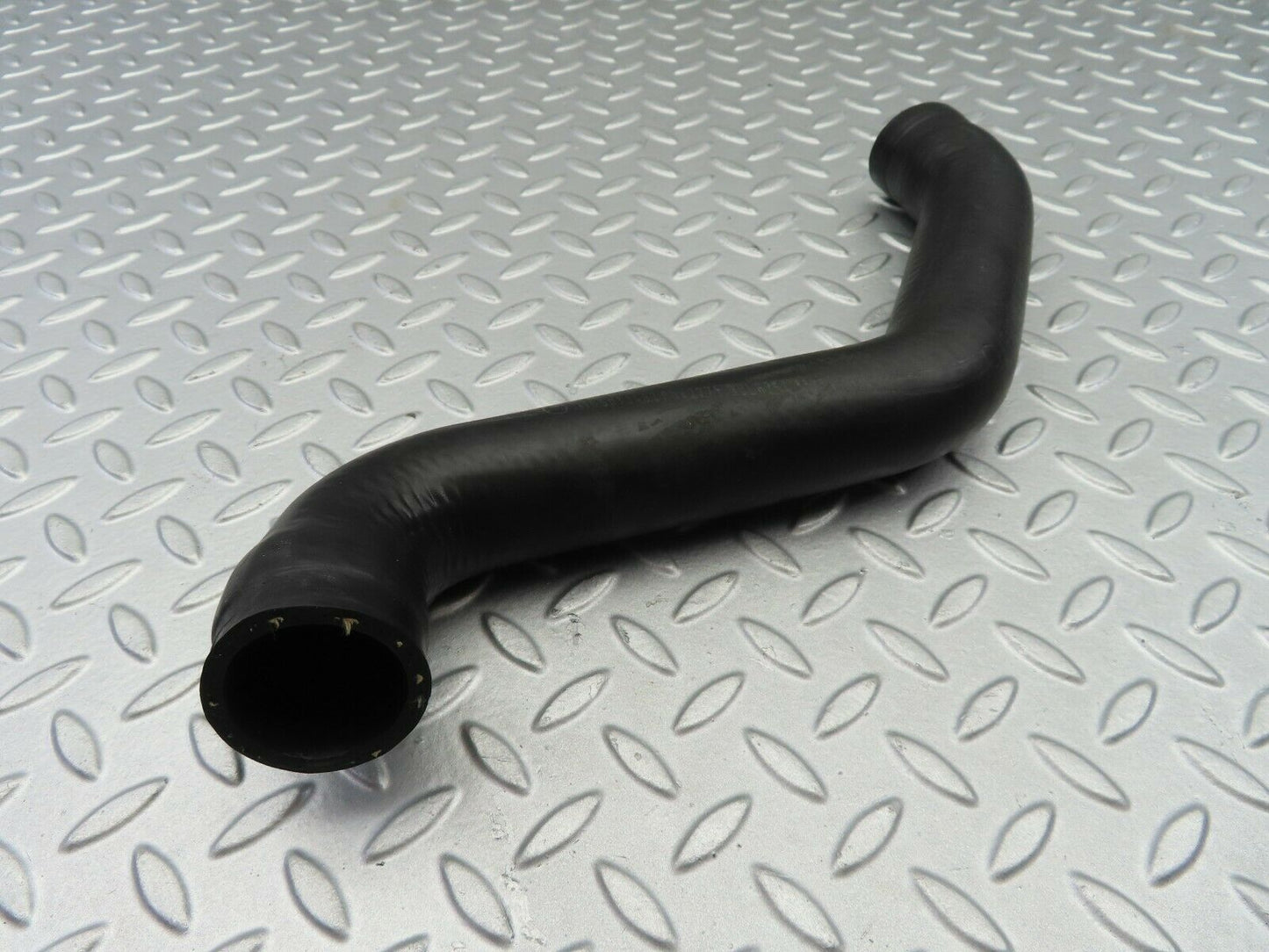 7150 Mercedes-Benz C107 350SLC Coupe Radiator Hose 1165013482