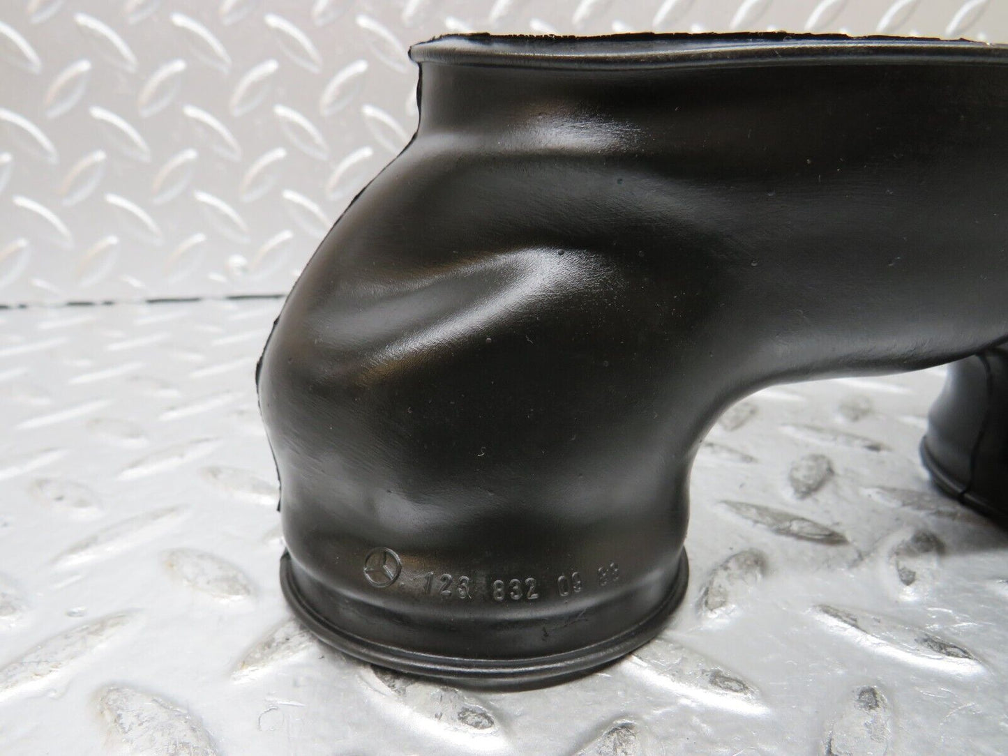 26988 Mercedes-Benz W123 240D Air Duct Rubber Hose 1238320988