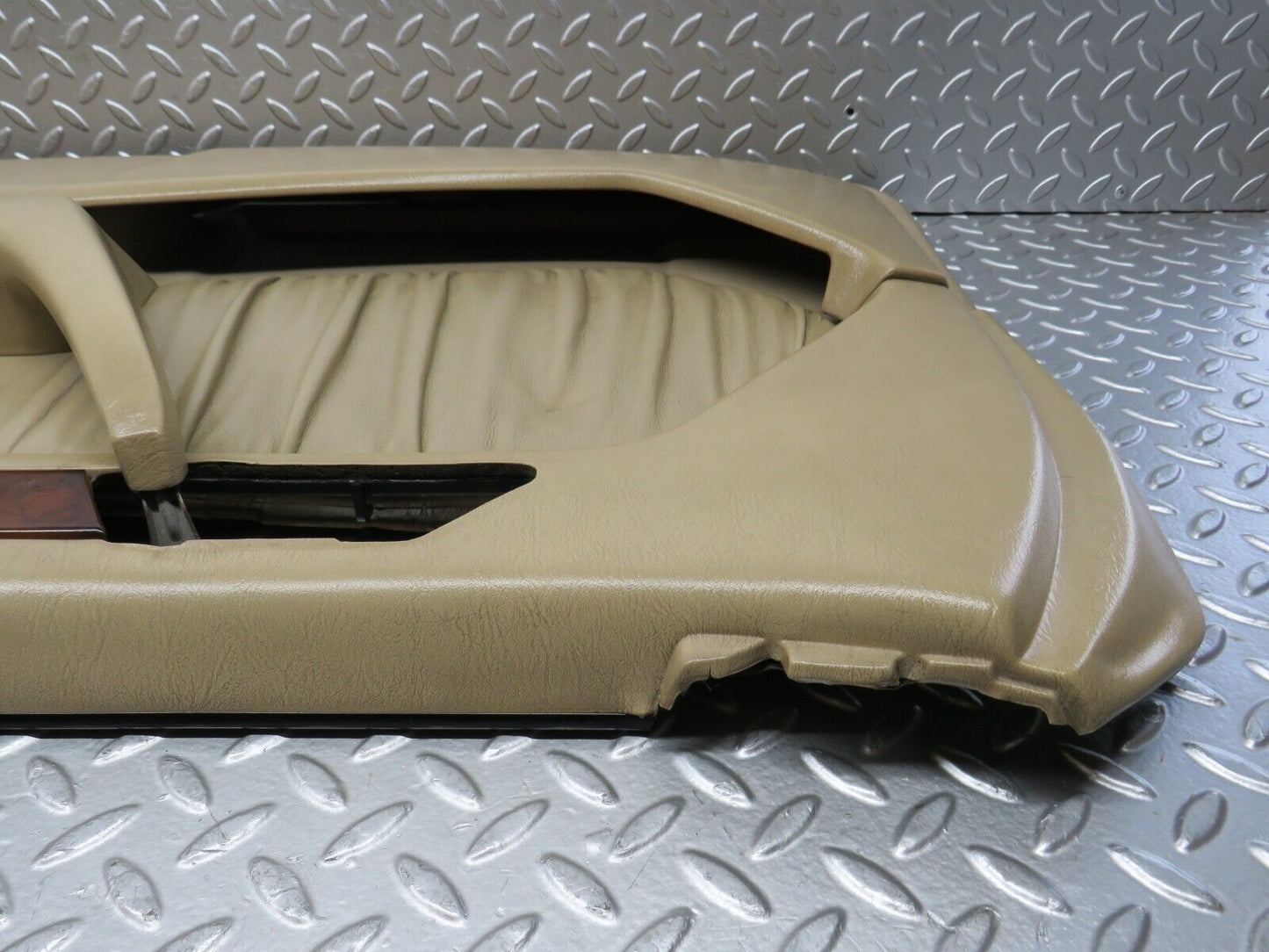 28944 Mercedes-Benz C124 320CE Front Right Door Card Beige 1247273270