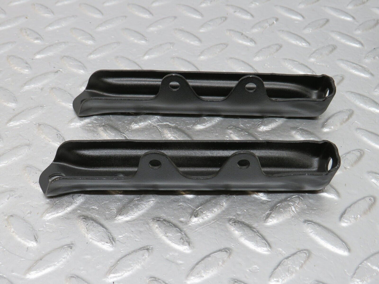 34675 Mercedes-Benz W124 260E Air Intake Manifold Bracket