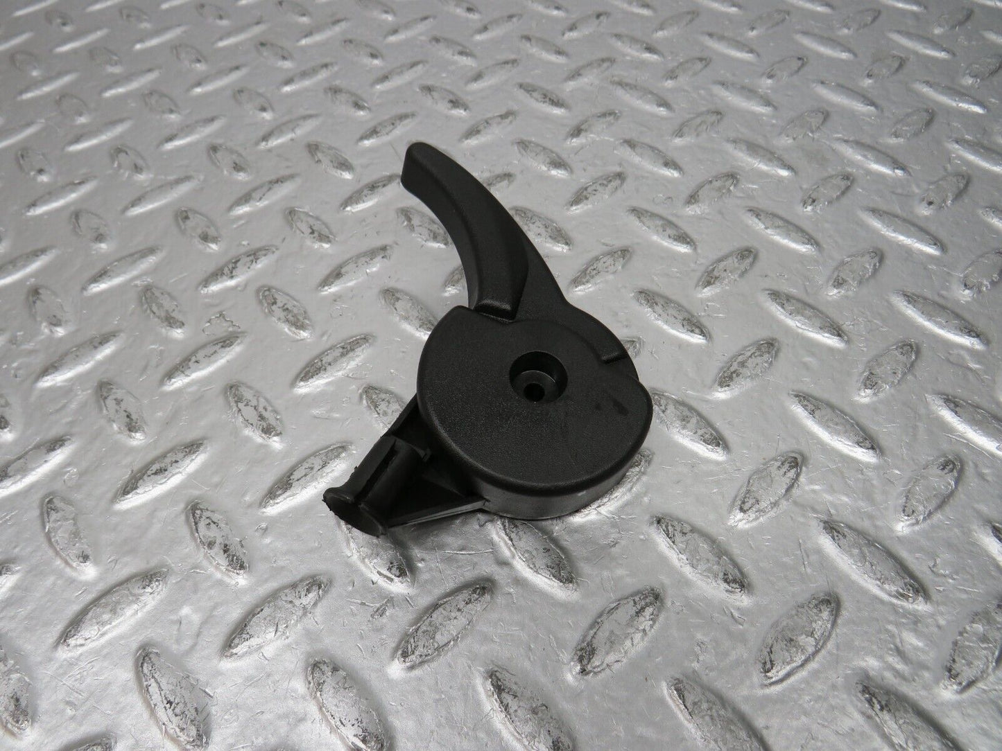 31601 Mercedes-Benz W201 190LE 1.8L Hood Opener Bonnet Opener Release