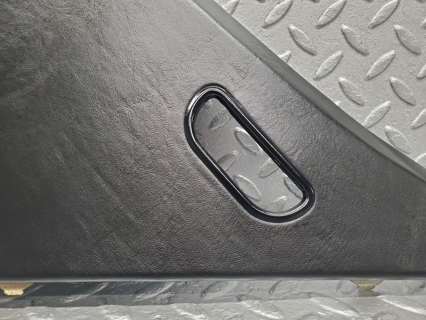 46335 Mercedes-Benz C123 280CE Coupe C Pillar Cover Right Black 1236901025