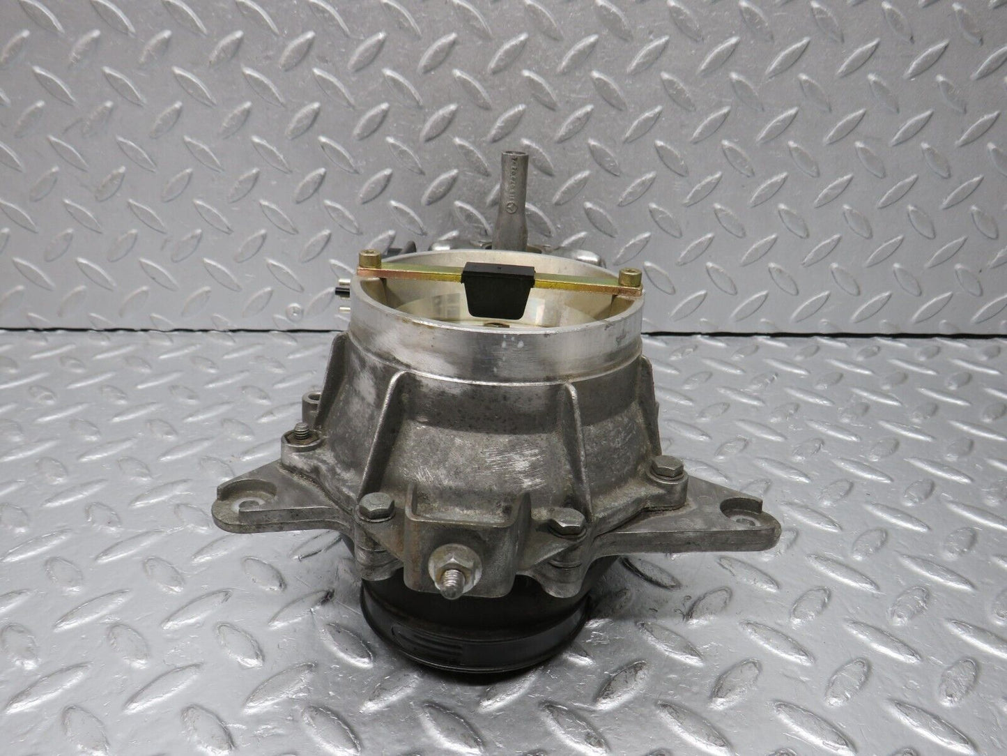 38812 Mercedes-Benz W201 190E 2.6L Air Flow Mass Meter Sensor Bosch 1031410090 0438121033 1031410345
