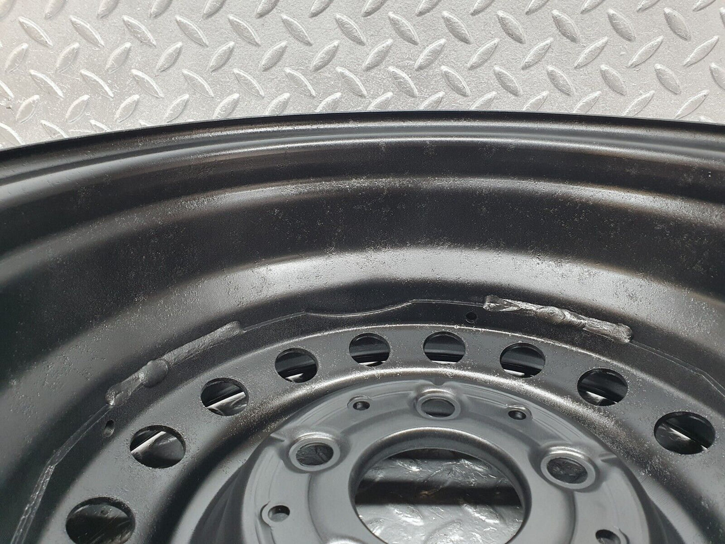 44242 Mercedes-Benz C126 380SEC Coupe Steel Wheel 6Jx14H2 ET30 1234001602