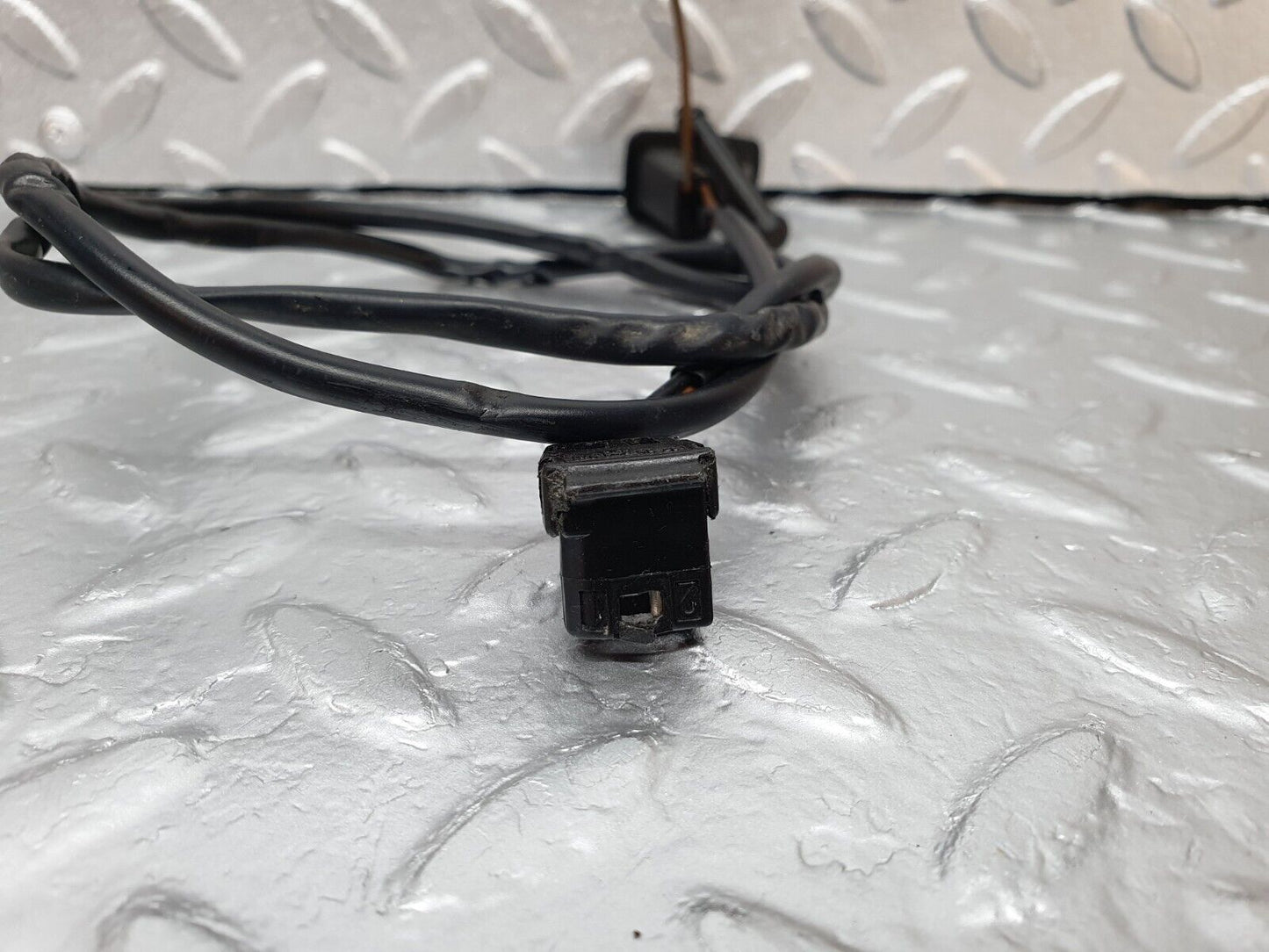 42529 Mercedes-Benz R129 320SL Coupe Windscreen Washer Nozzle