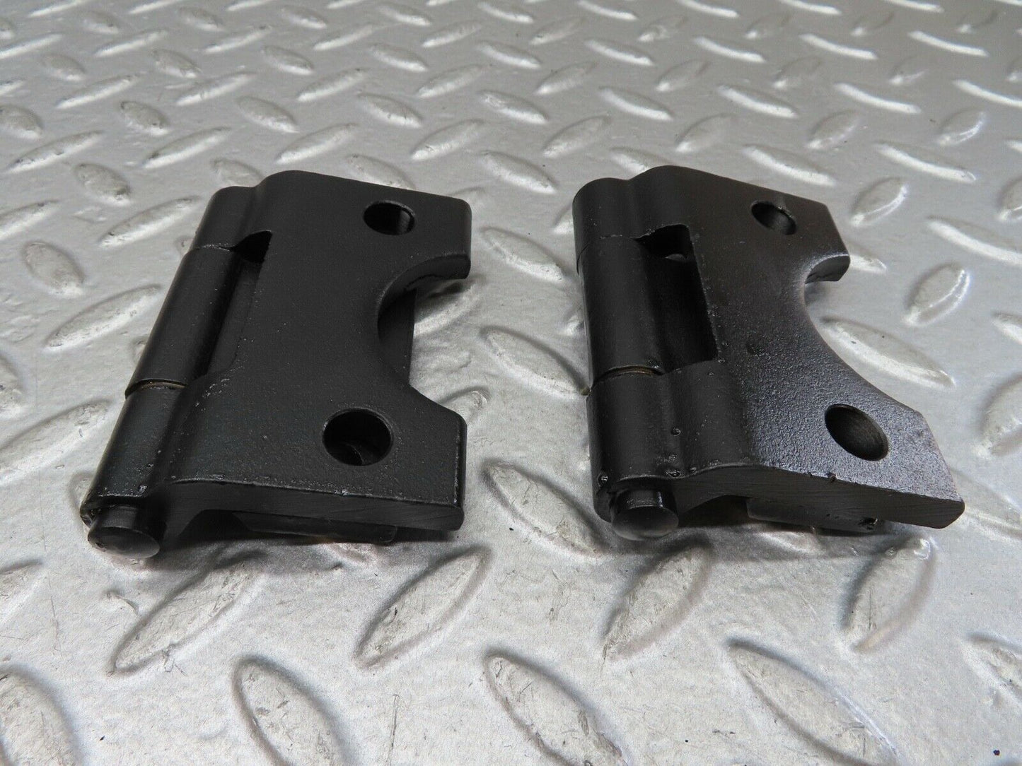 18787 Mercedes-Benz W116 Right Door Hinges Pair