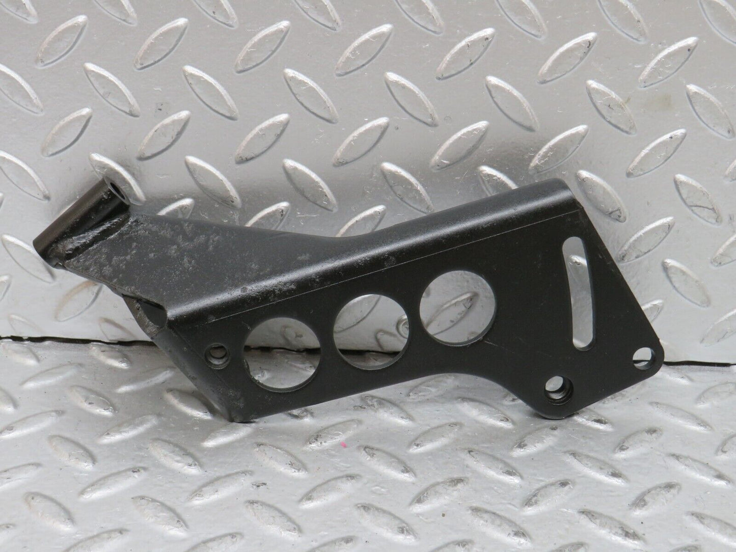 28068 Mercedes-Benz W123 280E Power Steering Pump Bracket