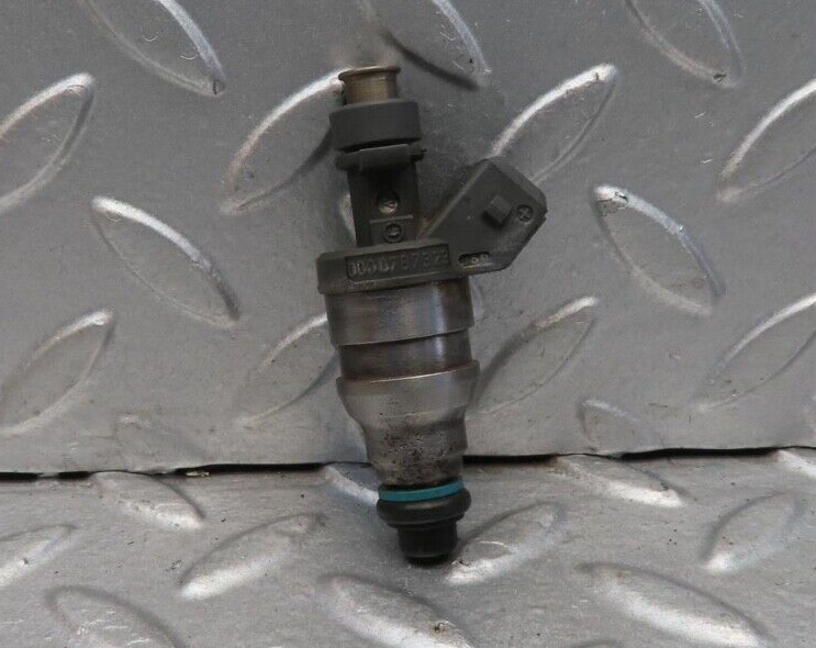 15068 Mercedes-Benz W140 S320 Fuel Injector Bosch 0280155209