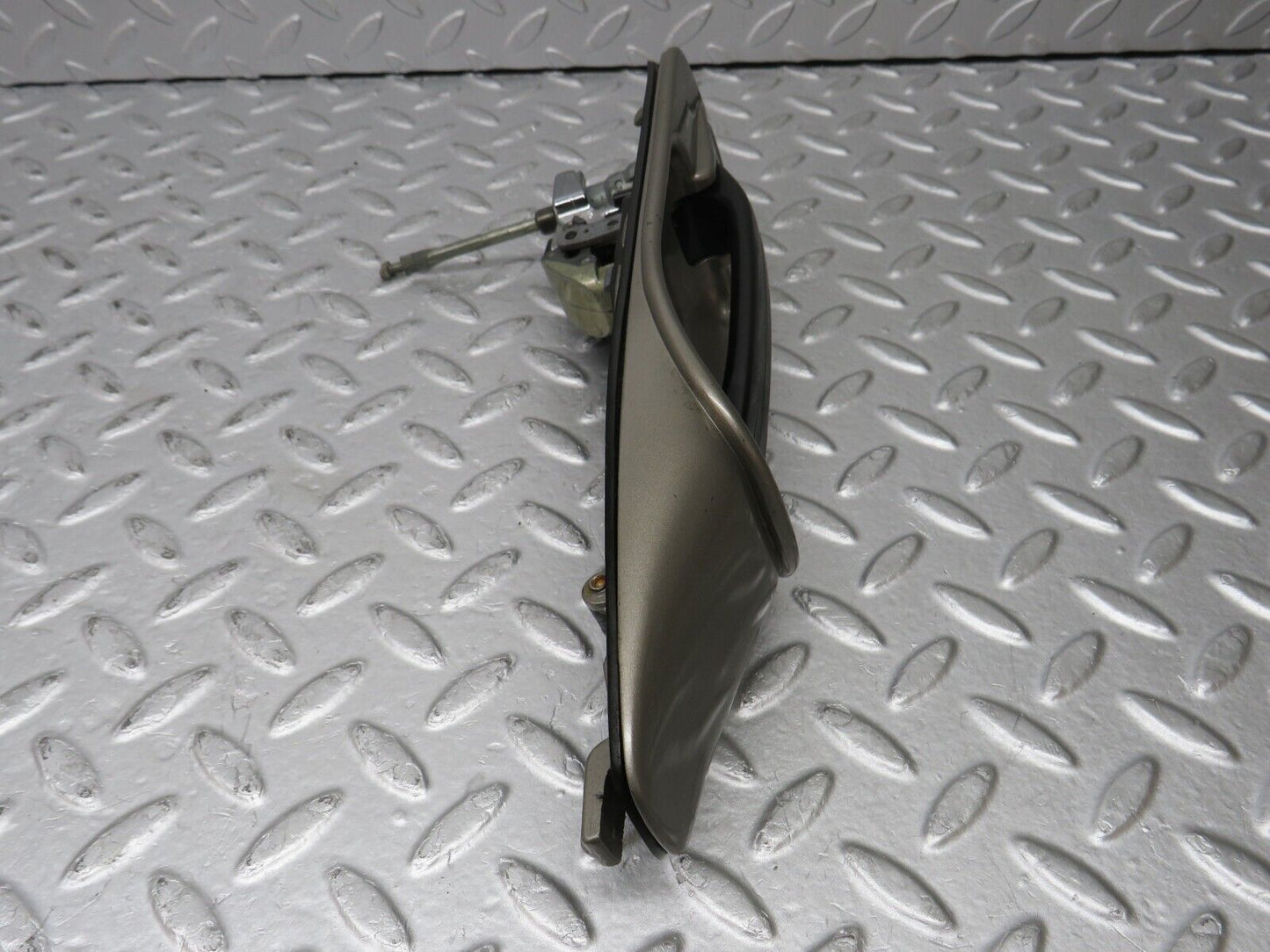 36872 Mercedes-Benz C126 420SEC Coupe Right Door Exterior Handle No Key