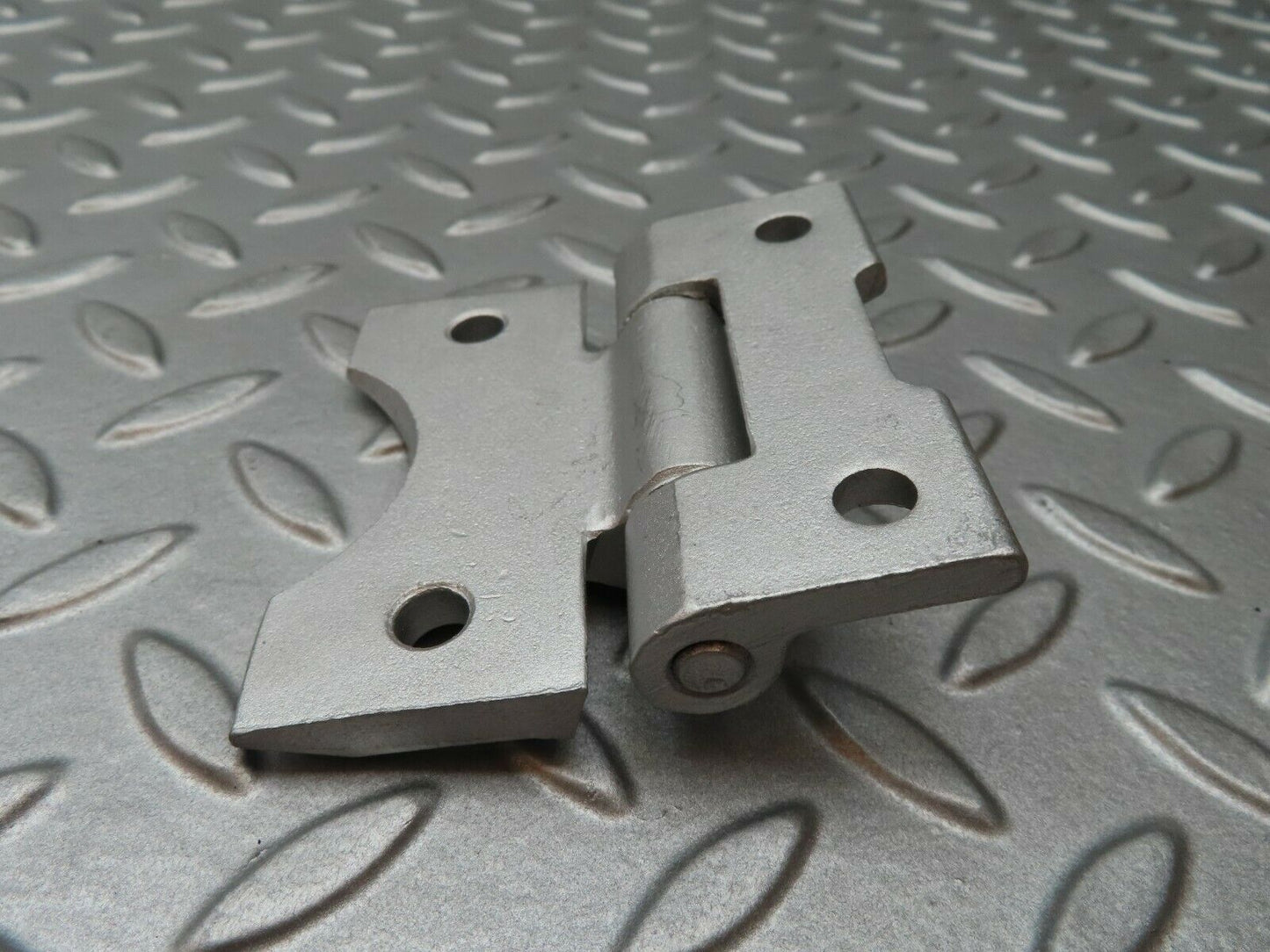 4496 Mercedes-Benz W123 230E Door Hinge 1237200037