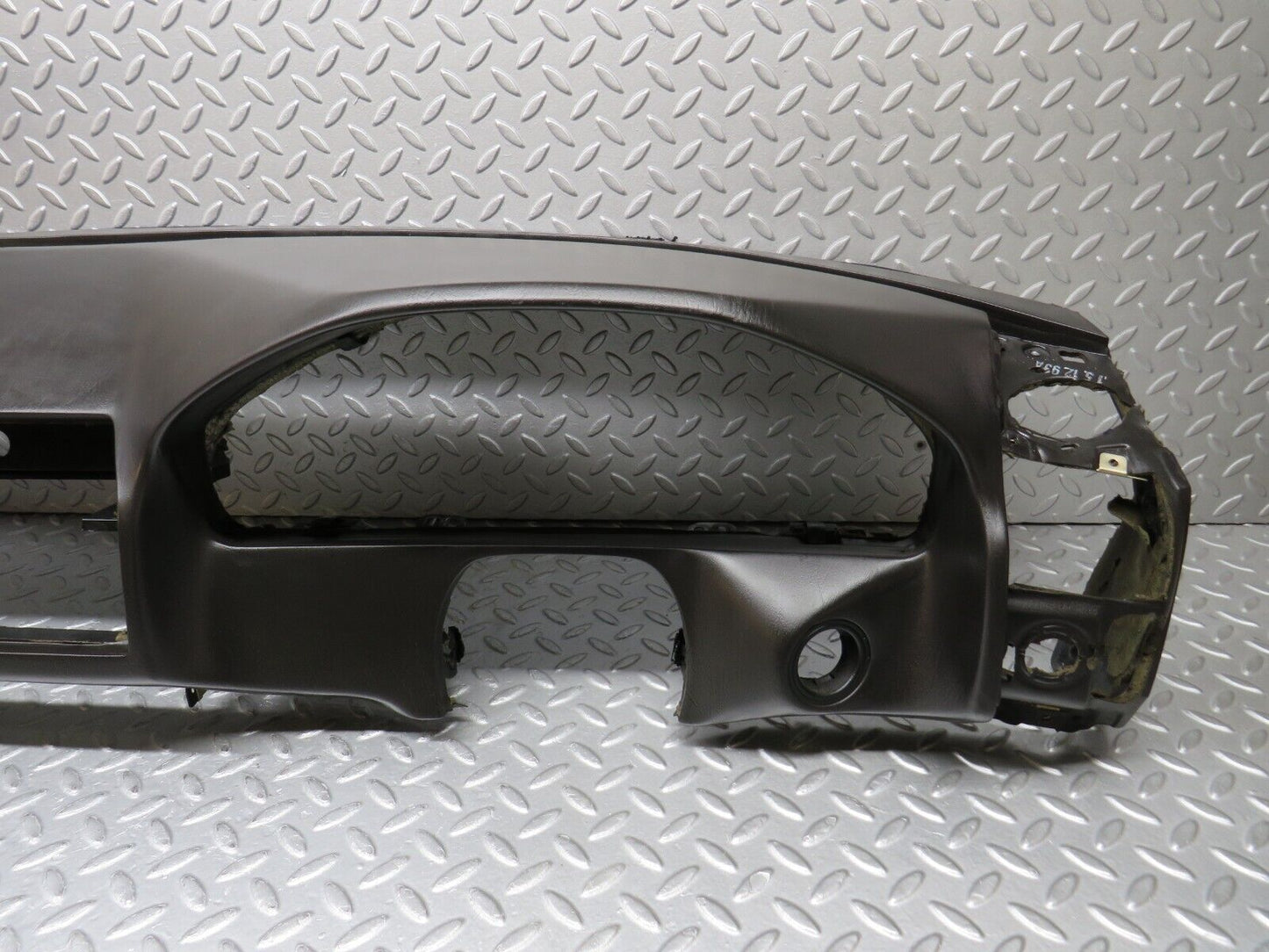 38610 Mercedes-Benz R129 280SL Coupe Dashboard Black
