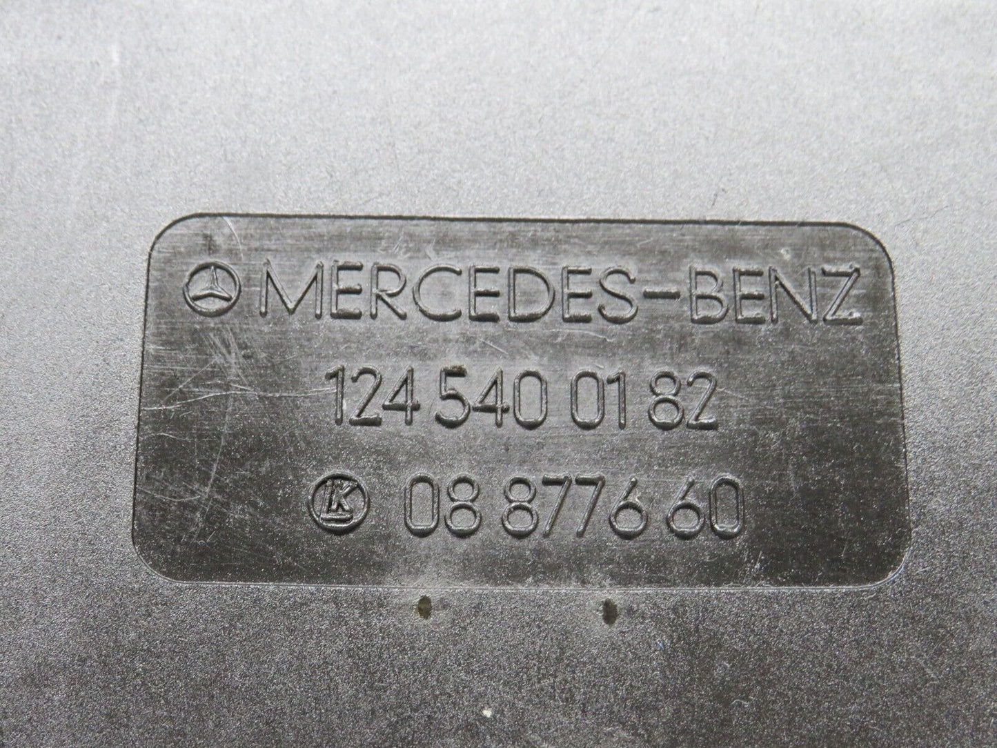 37959 Mercedes-Benz A124 320E Cabriolet Fuse Box Lid 1245452700 1245400282 1245400182