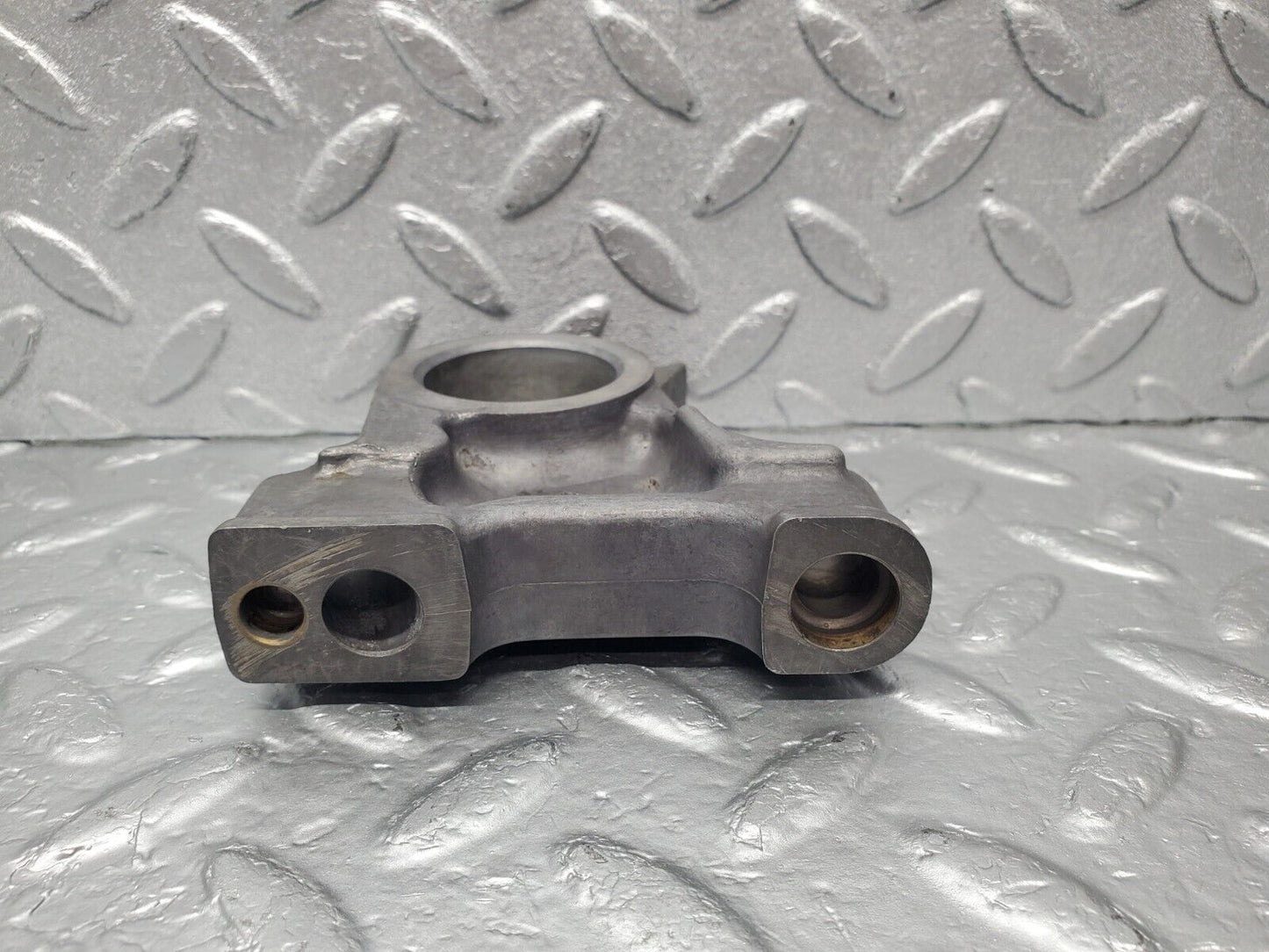 46259 Mercedes-Benz W126 420SE Camshaft Tower Bearing 1160513610