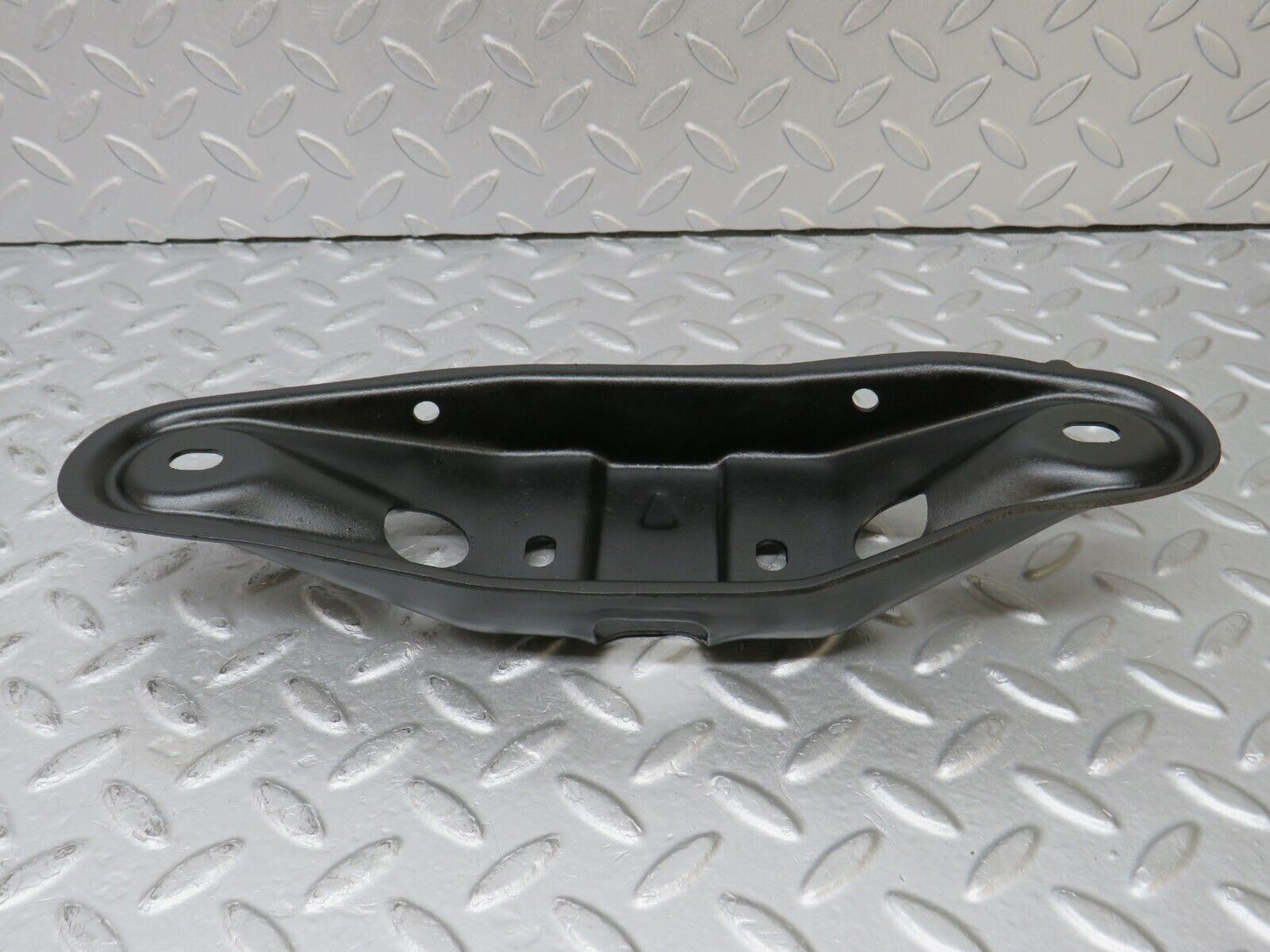 36781 Mercedes-Benz W201 190E Gearbox Mount Bracket