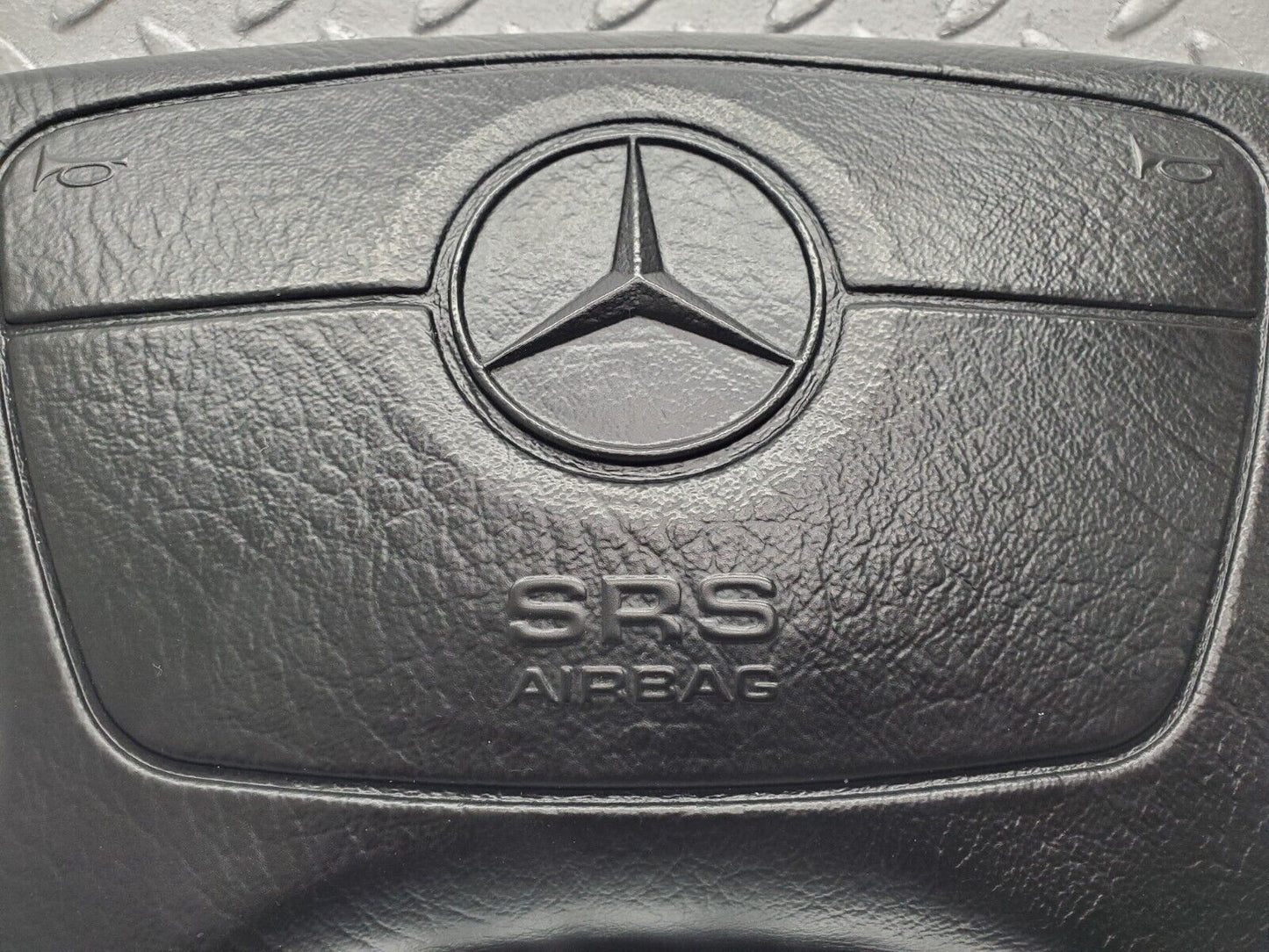 46108 Mercedes-Benz W202 C180 Steering Wheel Airbag 0006951305