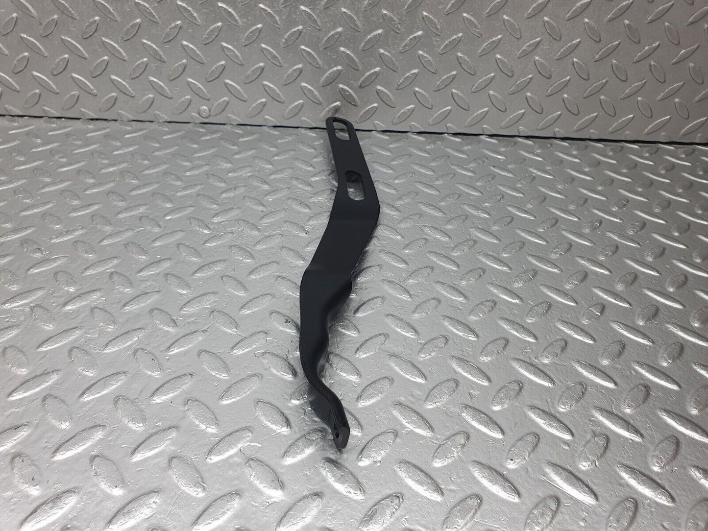 43935 Mercedes-Benz C123 230CE Coupe Exhaust Bracket