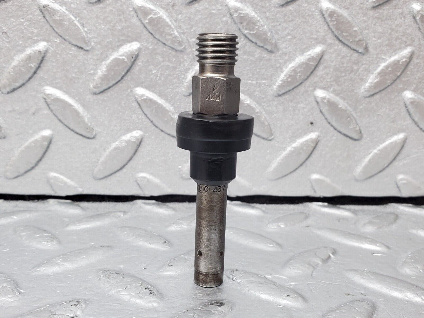 45462 Mercedes-Benz 280E M110.988 Fuel Injector Bosch 0437502010