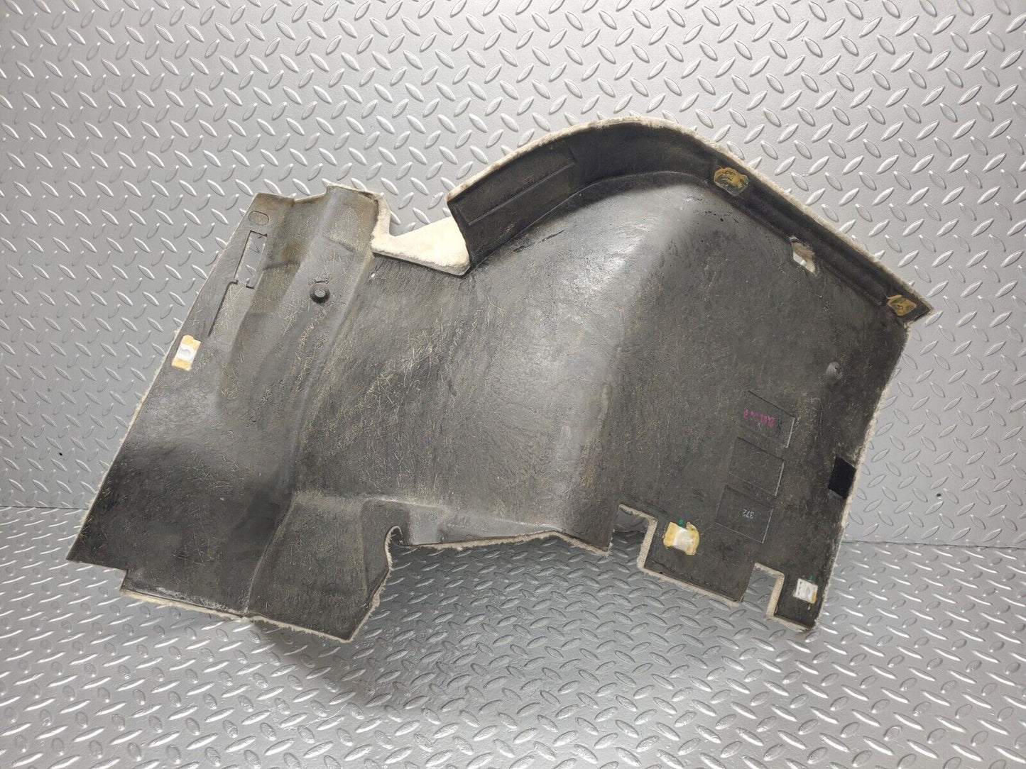 46986 Mercedes-Benz R129 320SL Coupe Rear Left Wall Carpet Beige