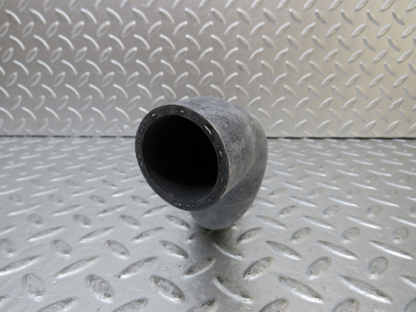 27086 Mercedes-Benz W123 280E Coolant Pipe Hose New 0525436/12