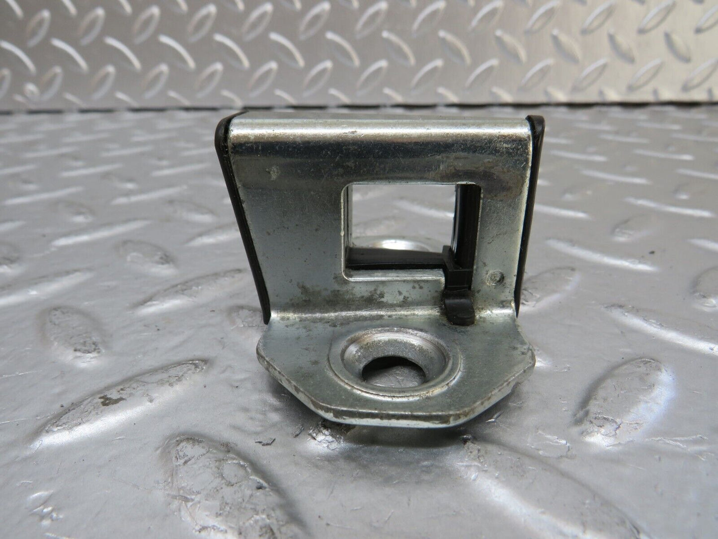25031 Mercedes-Benz W140 S320 Door Lock Latch Right Side