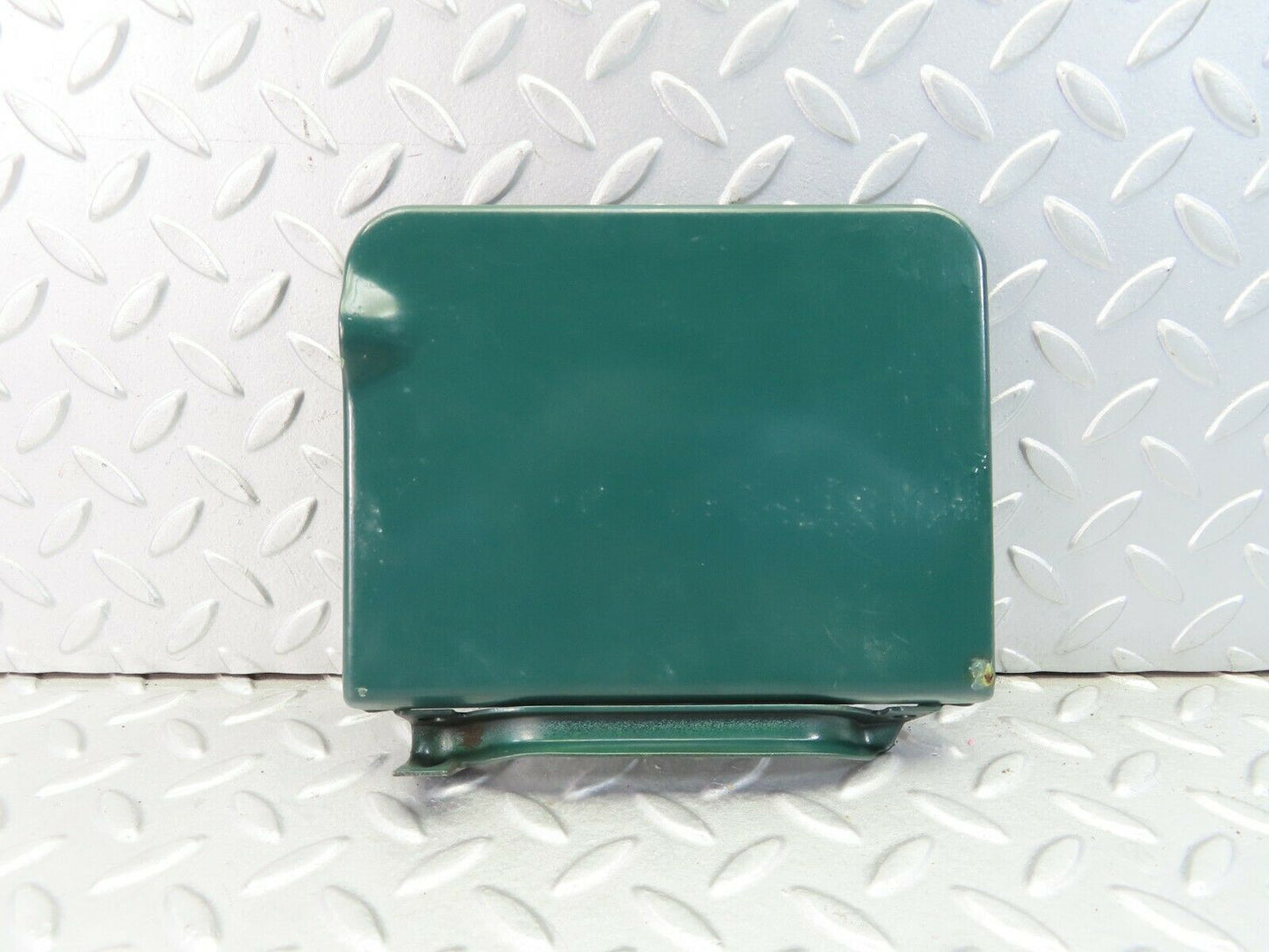 7980 Mercedes-Benz W115 220D Fuel Tank Flap Cap 1145840139