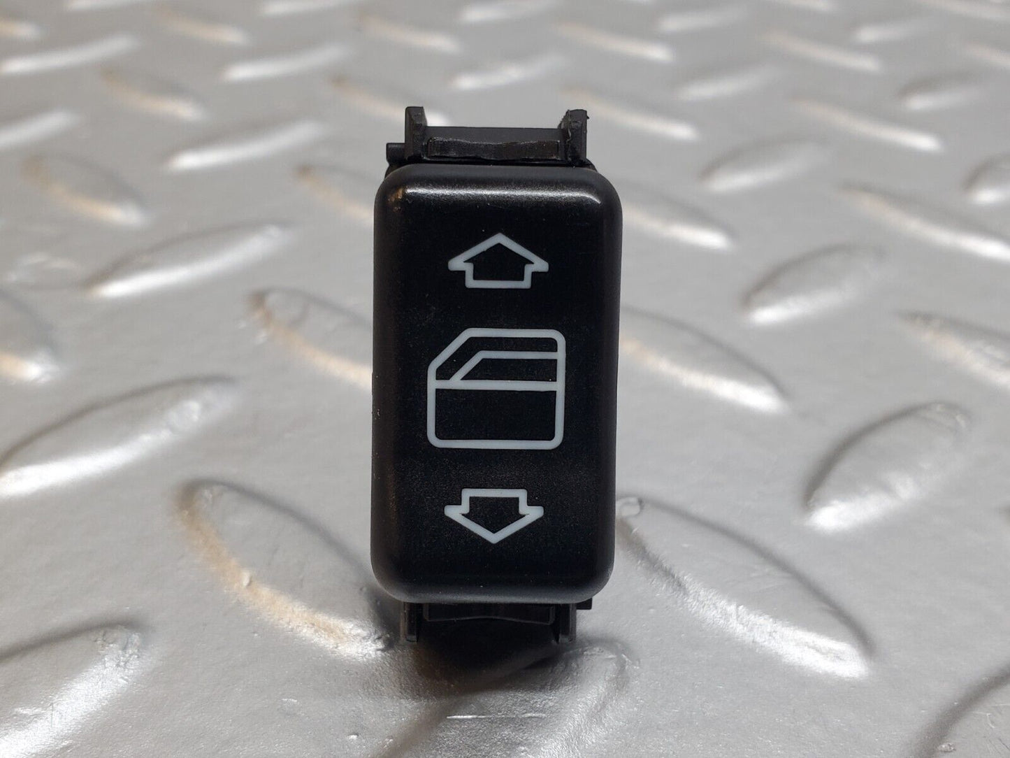 44720 Mercedes-Benz W124 220E Electric Window Switch Left Side 1248208910