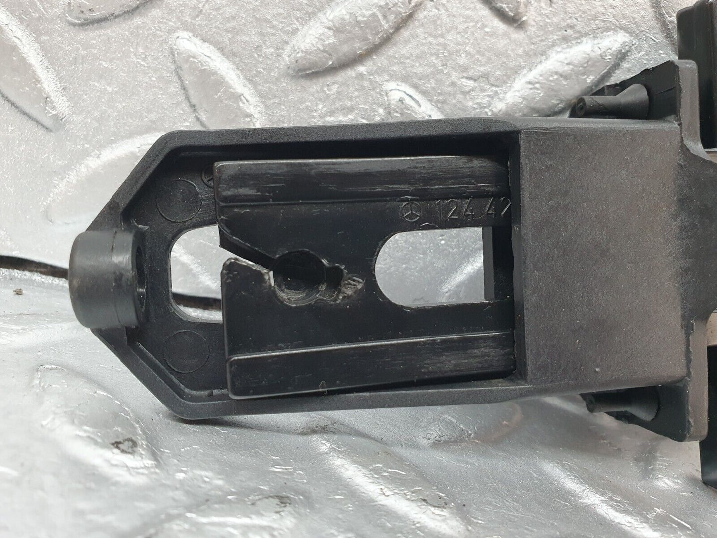 41559 Mercedes-Benz W124 200E Parking Brake Release Handle 1244270412 1244270120