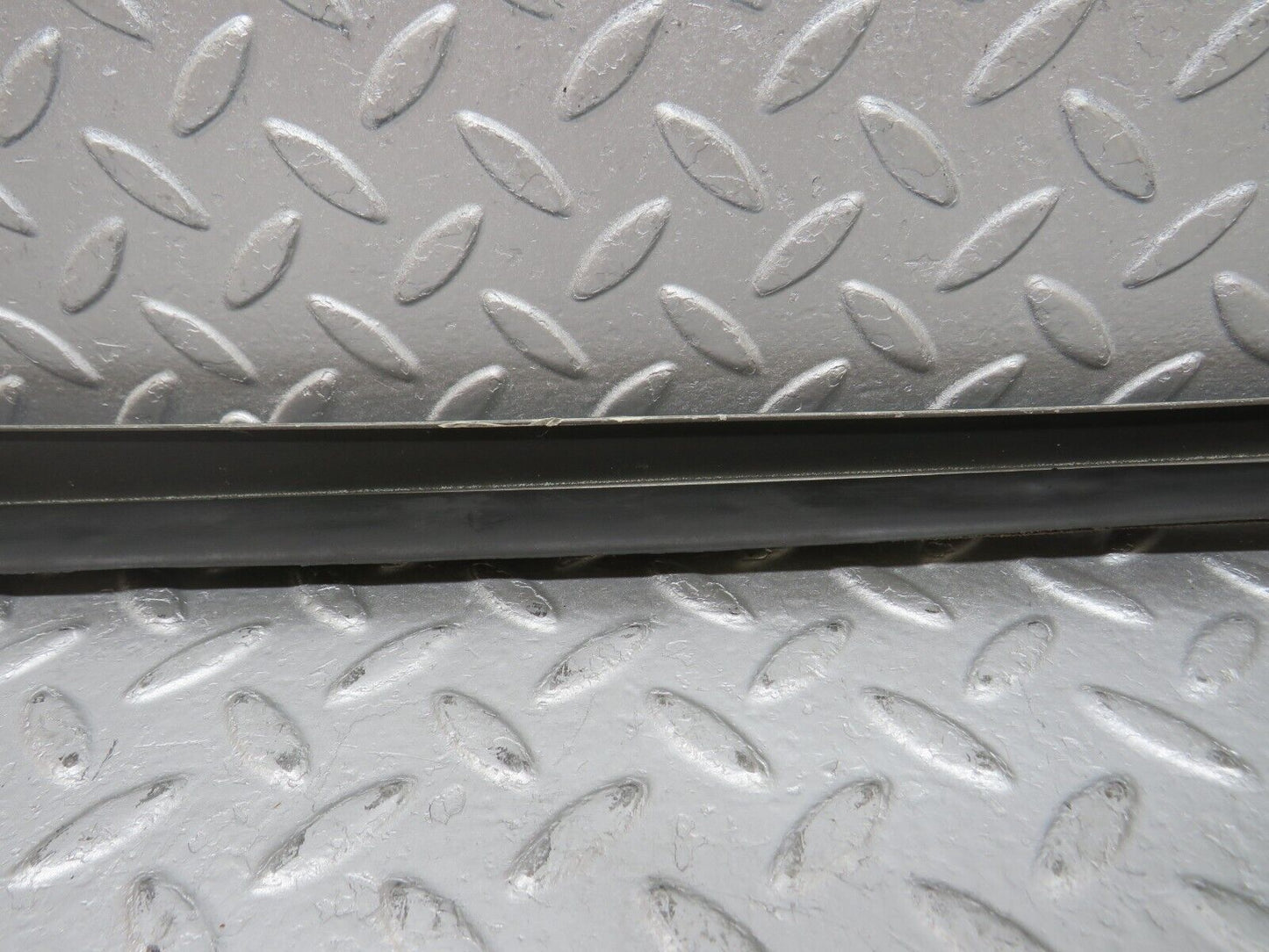 36057 Mercedes-Benz W126 420SE A Pillar Exterior Trim Right Side 1266981698