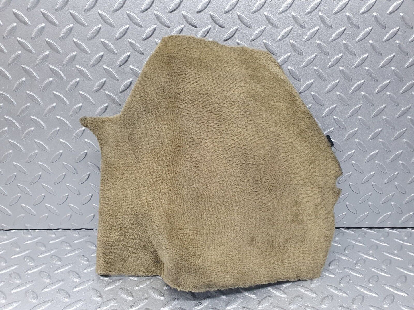 41046 Mercedes-Benz W126 300SE Front Right Kick Panel Beige 1266880406