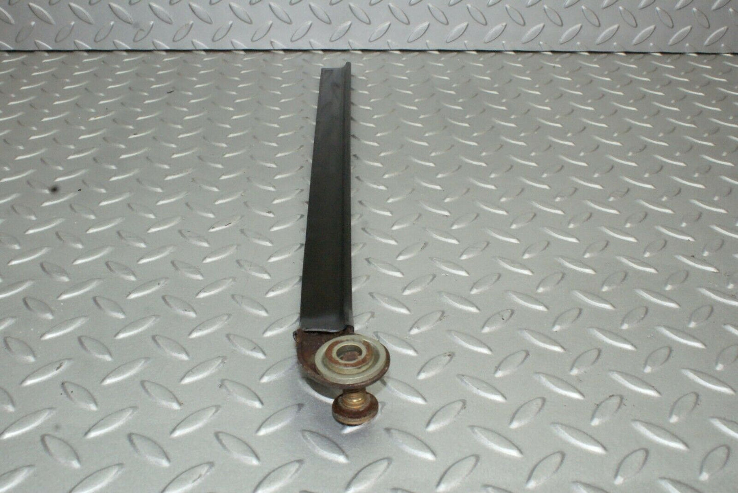 2528 Mercedes-Benz W116 350SE Seat Belt Runner Right