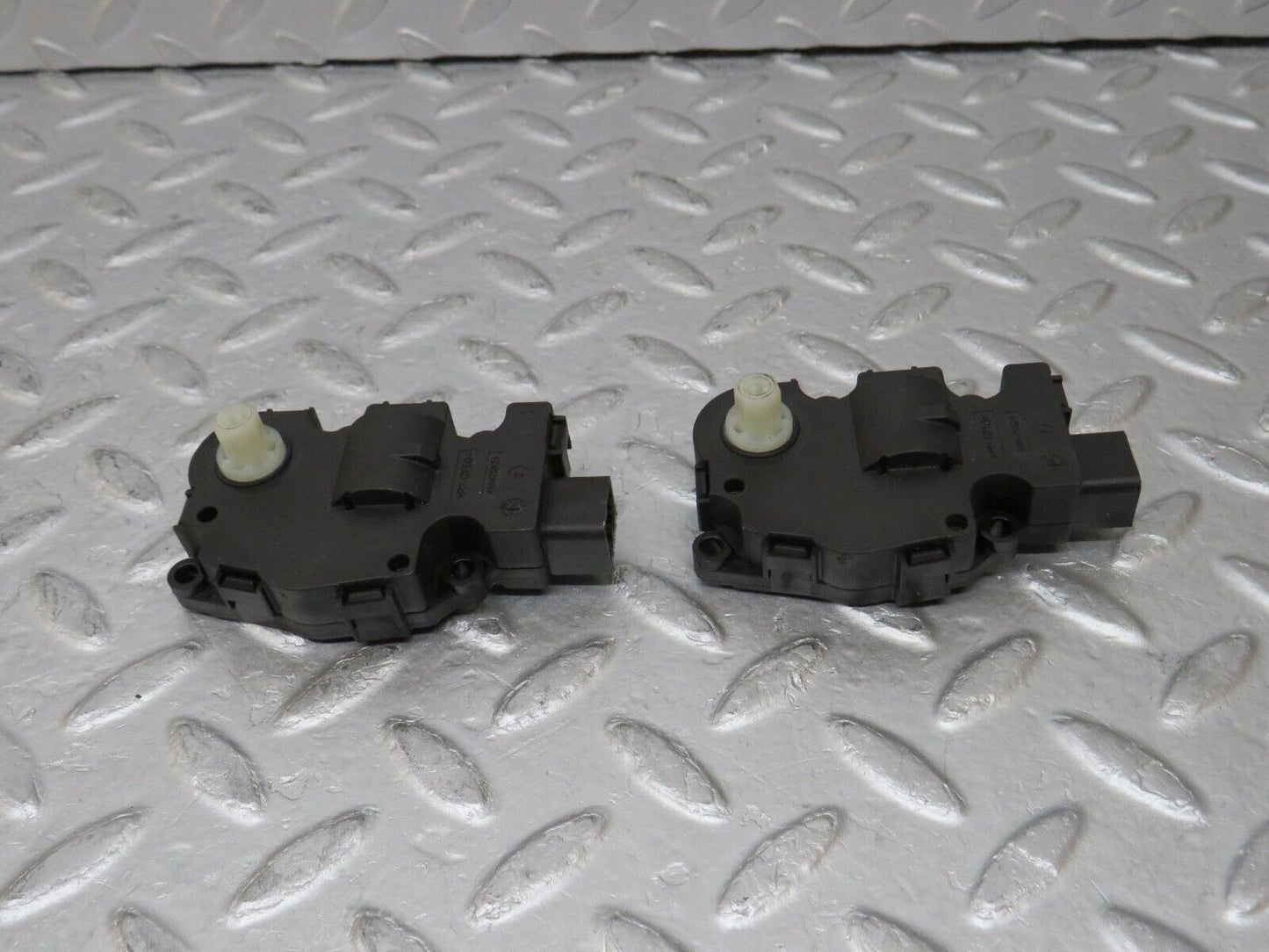 35274 Mercedes-Benz W221 Heater Actuator Motor 2x