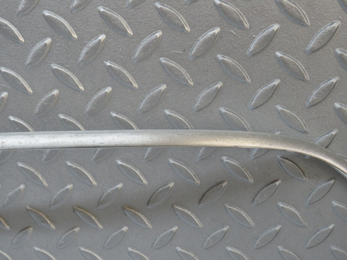 40492 Mercedes-Benz W110 230 Rear Windscreen Chrome Frame
