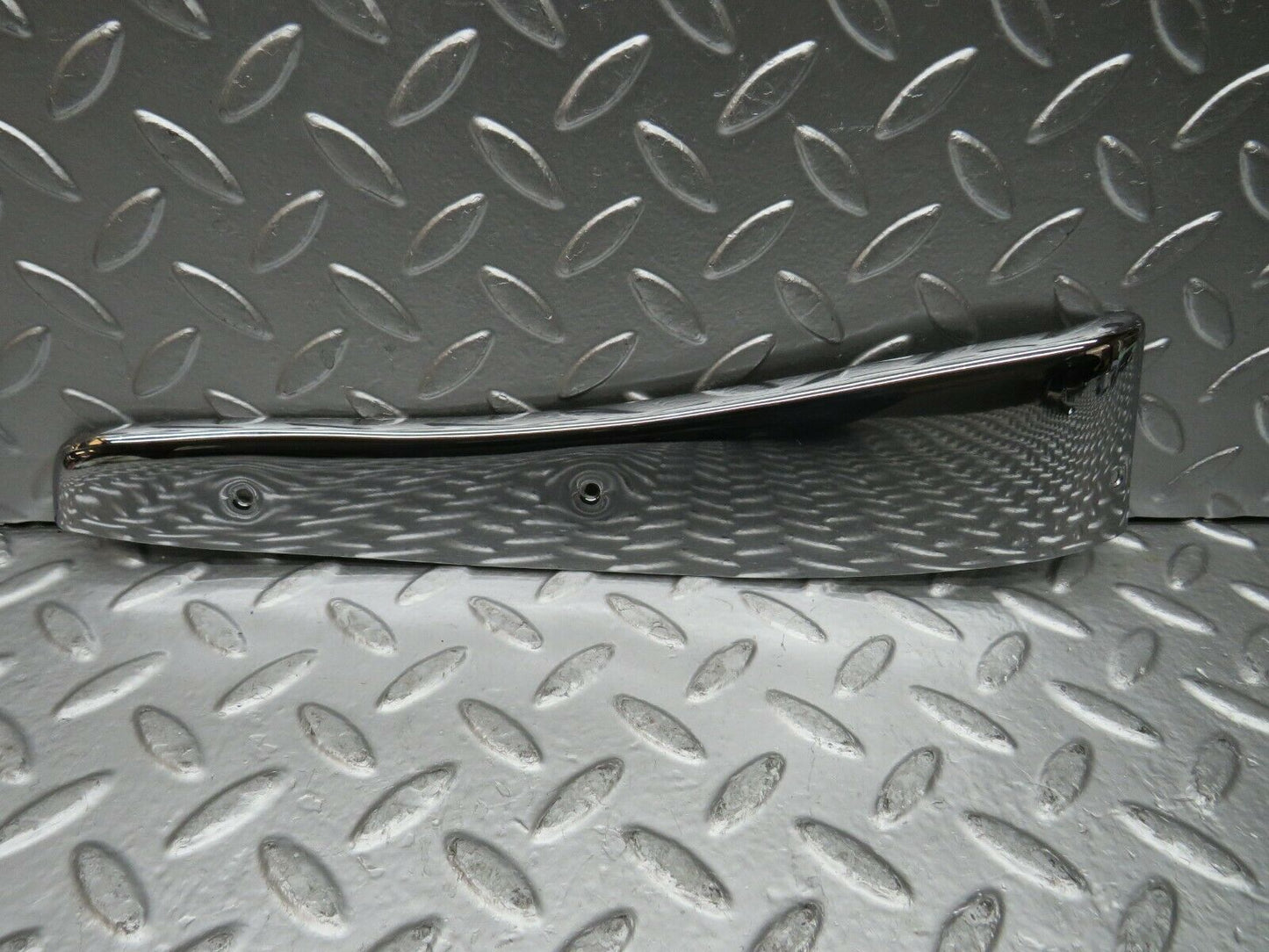22743 Mercedes-Benz C107 450SLC Coupe Door Moulding Trim Chrome Right Side