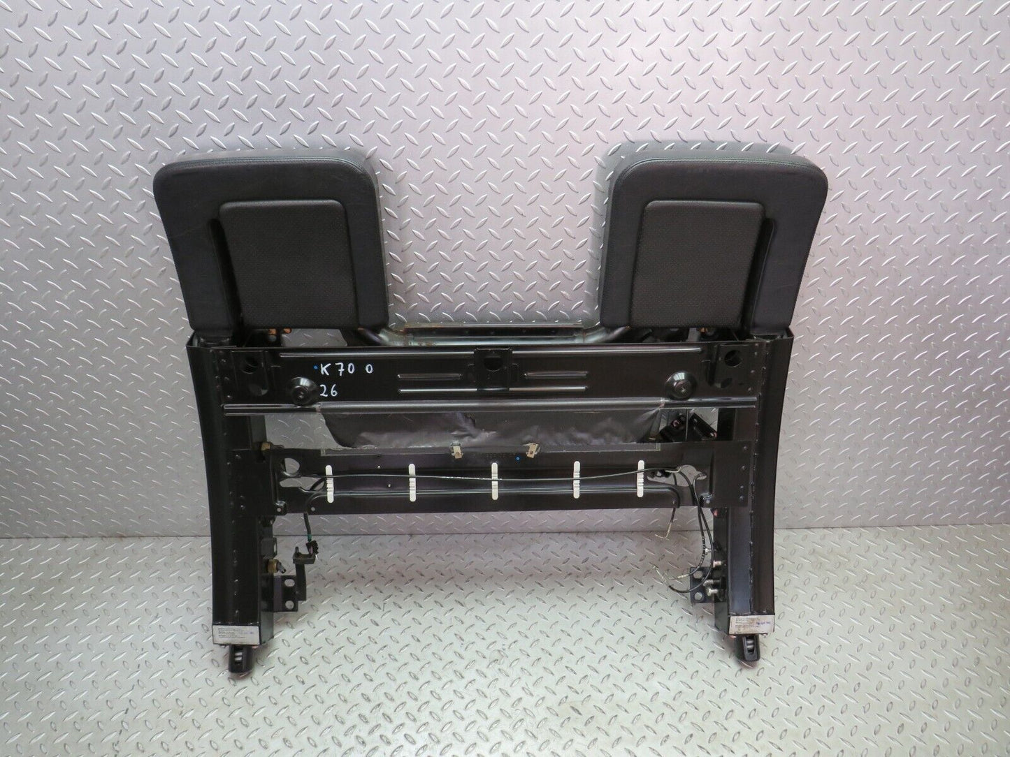 38181 Mercedes-Benz A124 320E Cabriolet Rear Headrest Complete Mechanism 1248600632 1248601032
