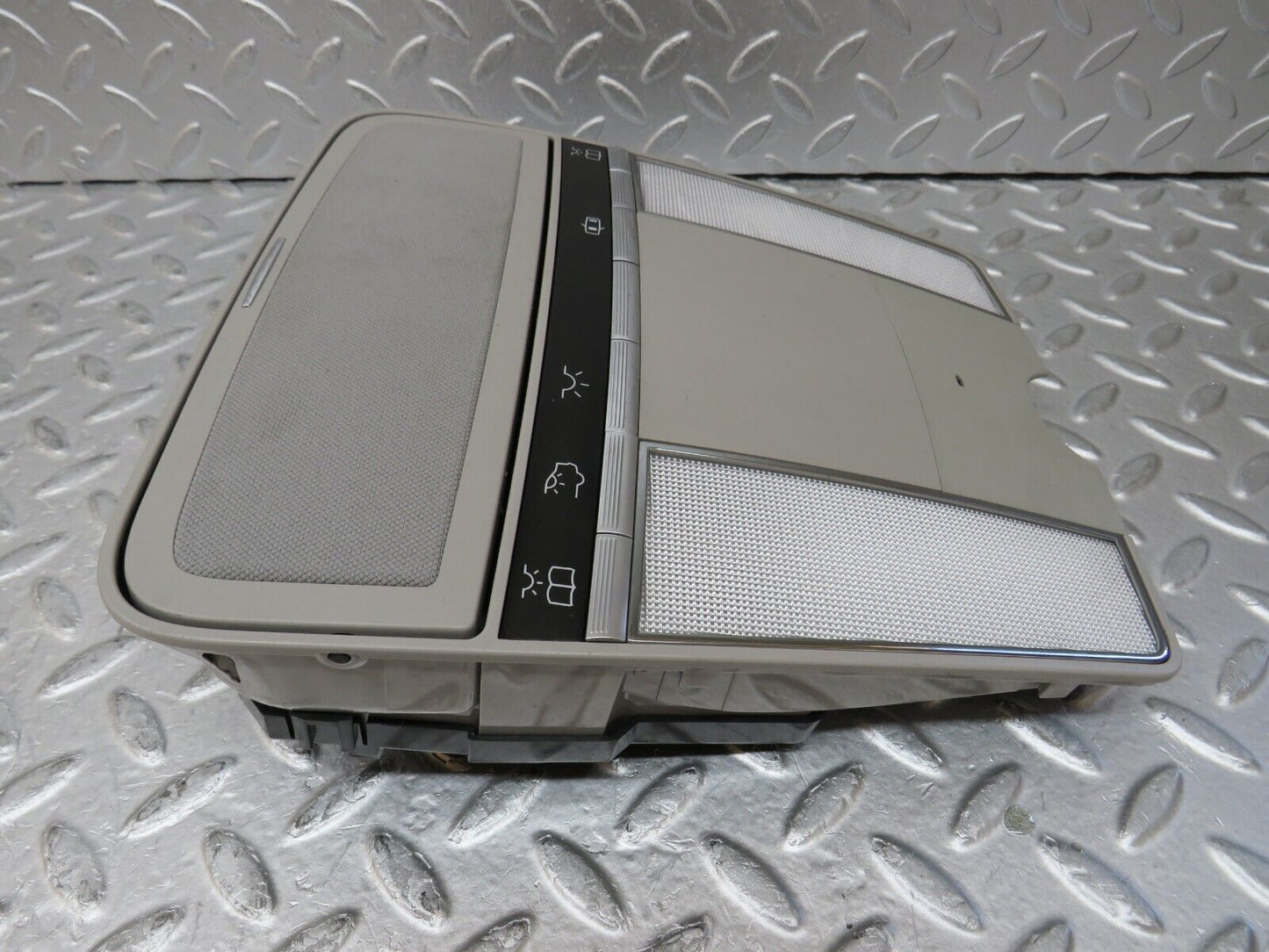 35195 Mercedes-Benz W221 Interior Dome Light Unit 2218708426