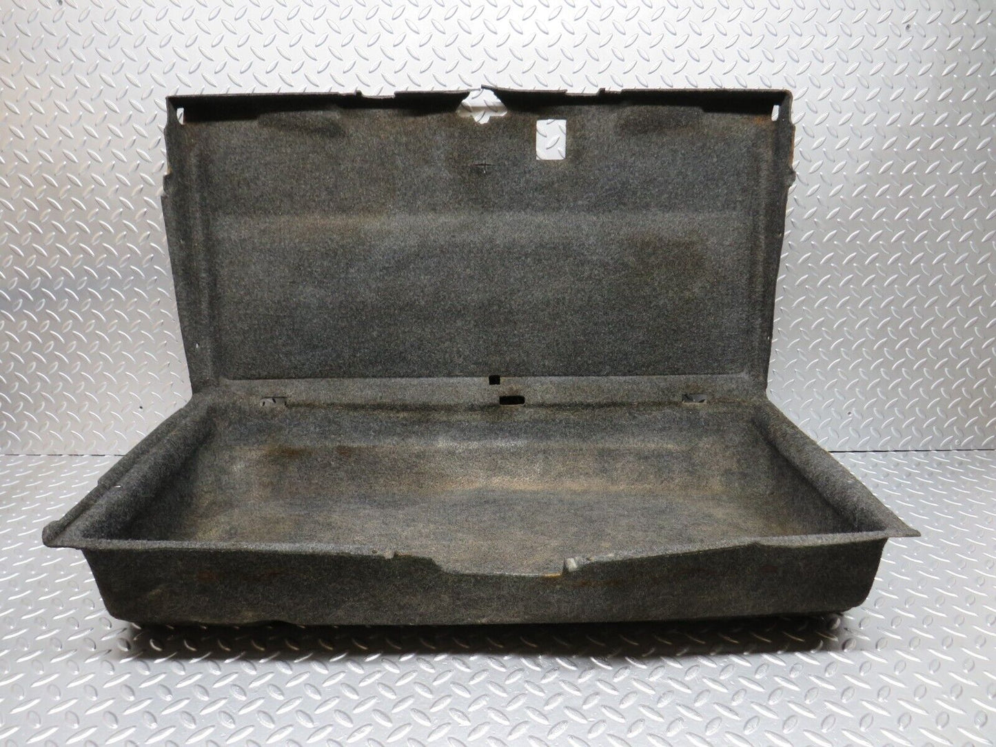 31412 Mercedes-Benz S124 220TE Wagon Trunk Boot Floor Carpet Grey