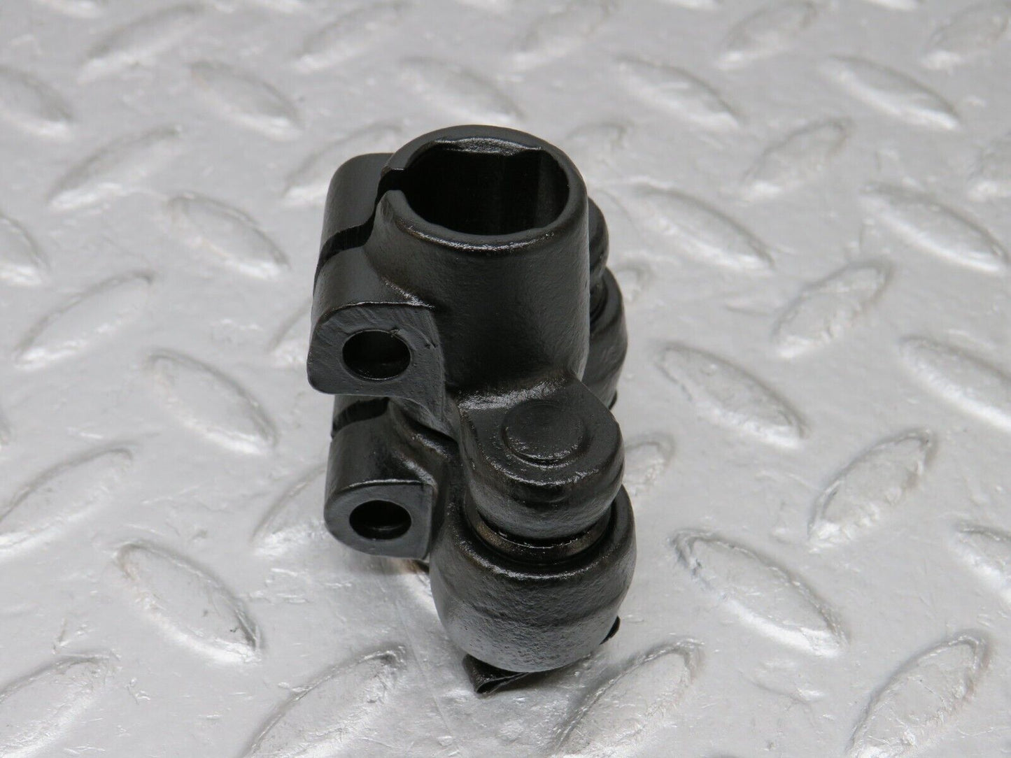 37475 Mercedes-Benz W109 300SEL Steering Column Lower Shaft Connector